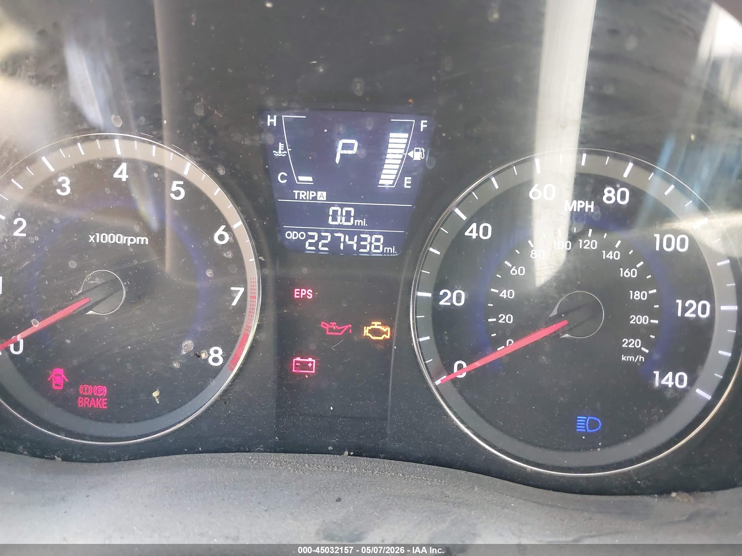 2013 Hyundai Accent Gls Silver vin: KMHCT4AE5DU305199