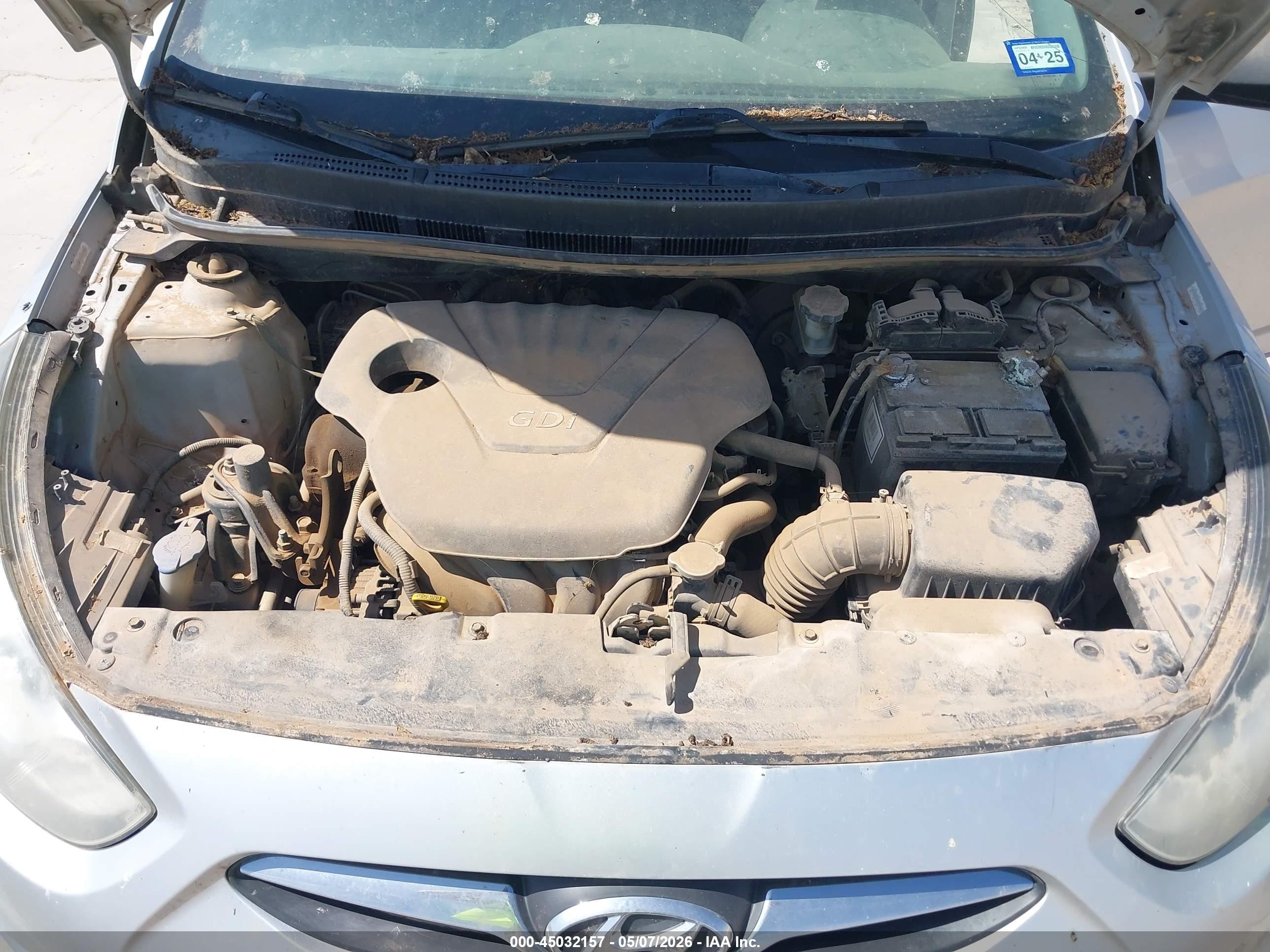 2013 Hyundai Accent Gls Silver vin: KMHCT4AE5DU305199