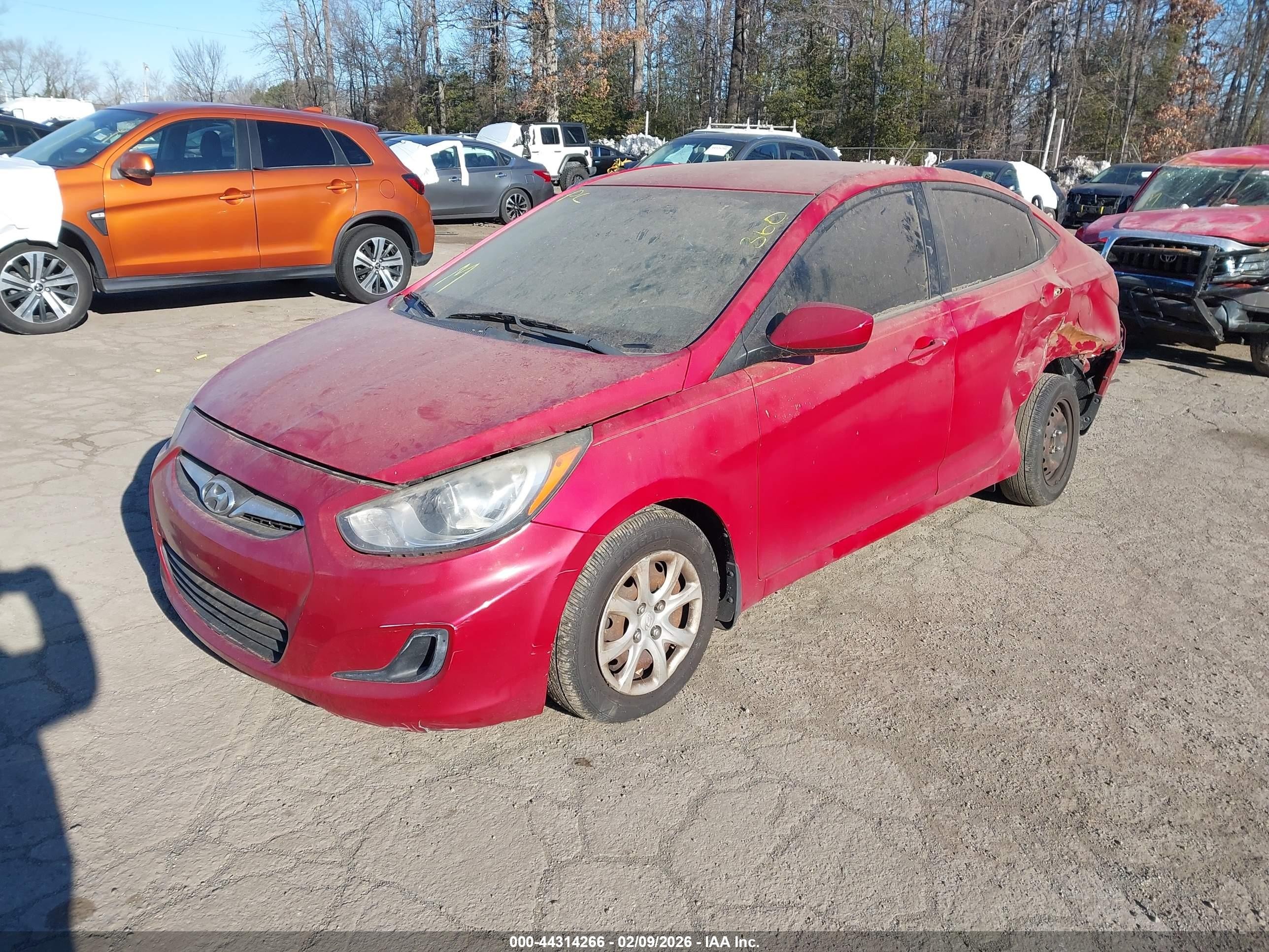 2013 Hyundai Accent Gls Red vin: KMHCT4AE5DU305509
