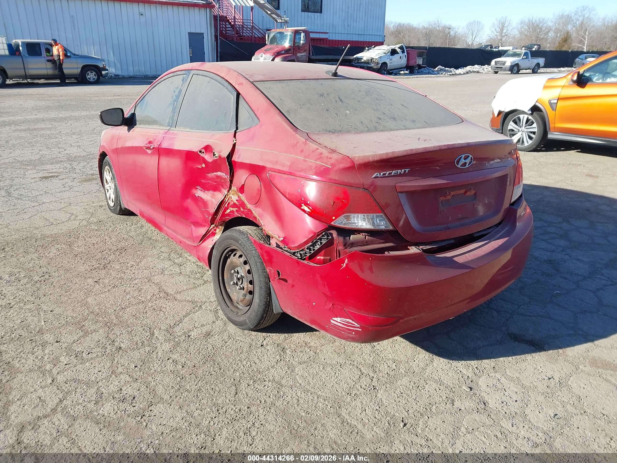 2013 Hyundai Accent Gls Red vin: KMHCT4AE5DU305509
