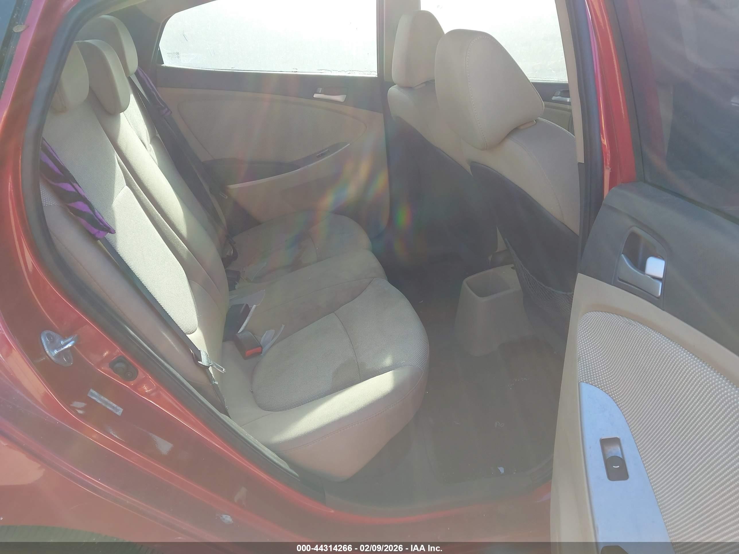 2013 Hyundai Accent Gls Red vin: KMHCT4AE5DU305509