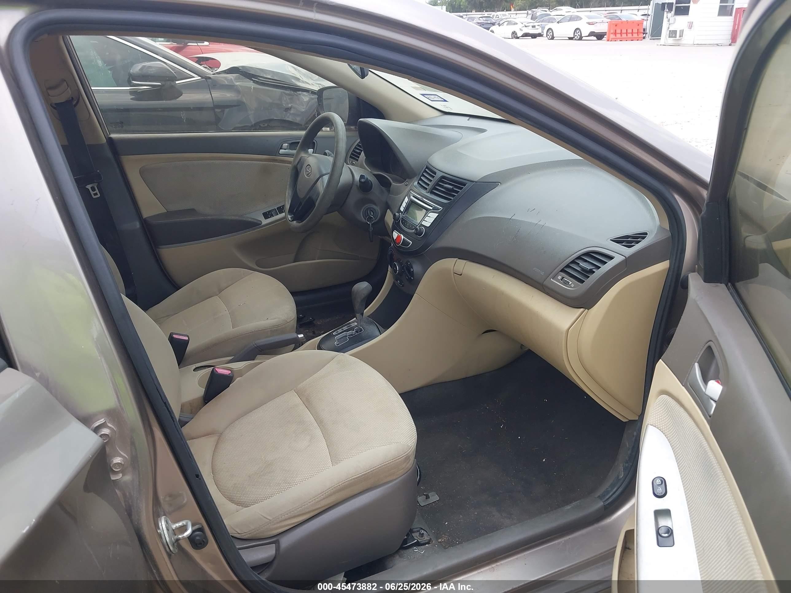 2013 Hyundai Accent Gls Brown vin: KMHCT4AE5DU347081