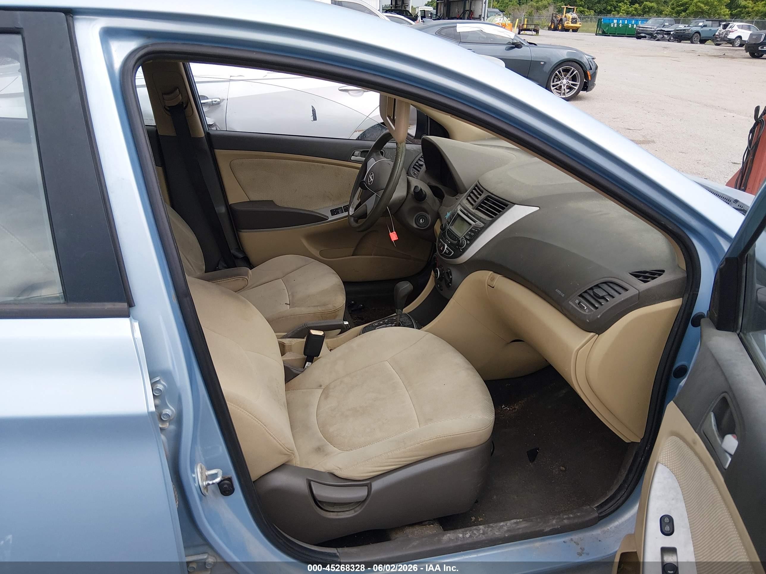 2013 Hyundai Accent Gls Синий vin: KMHCT4AE5DU456253