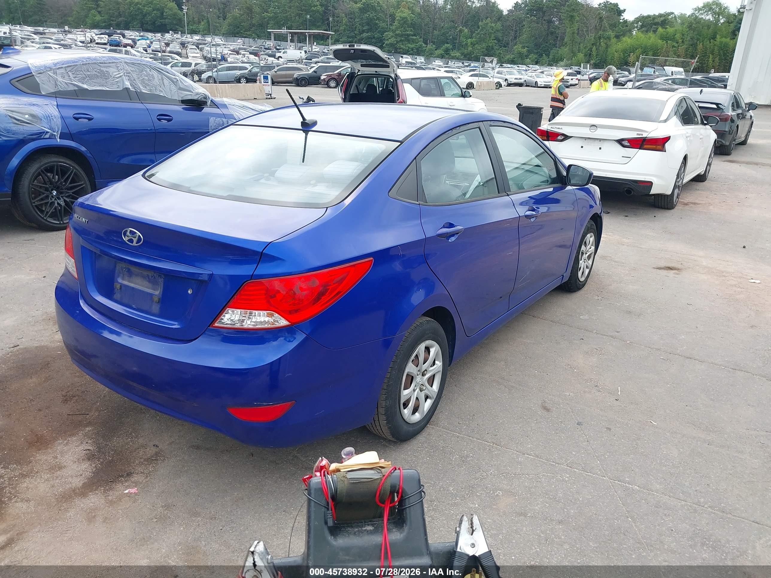 2013 Hyundai Accent Gls Синий vin: KMHCT4AE5DU469472