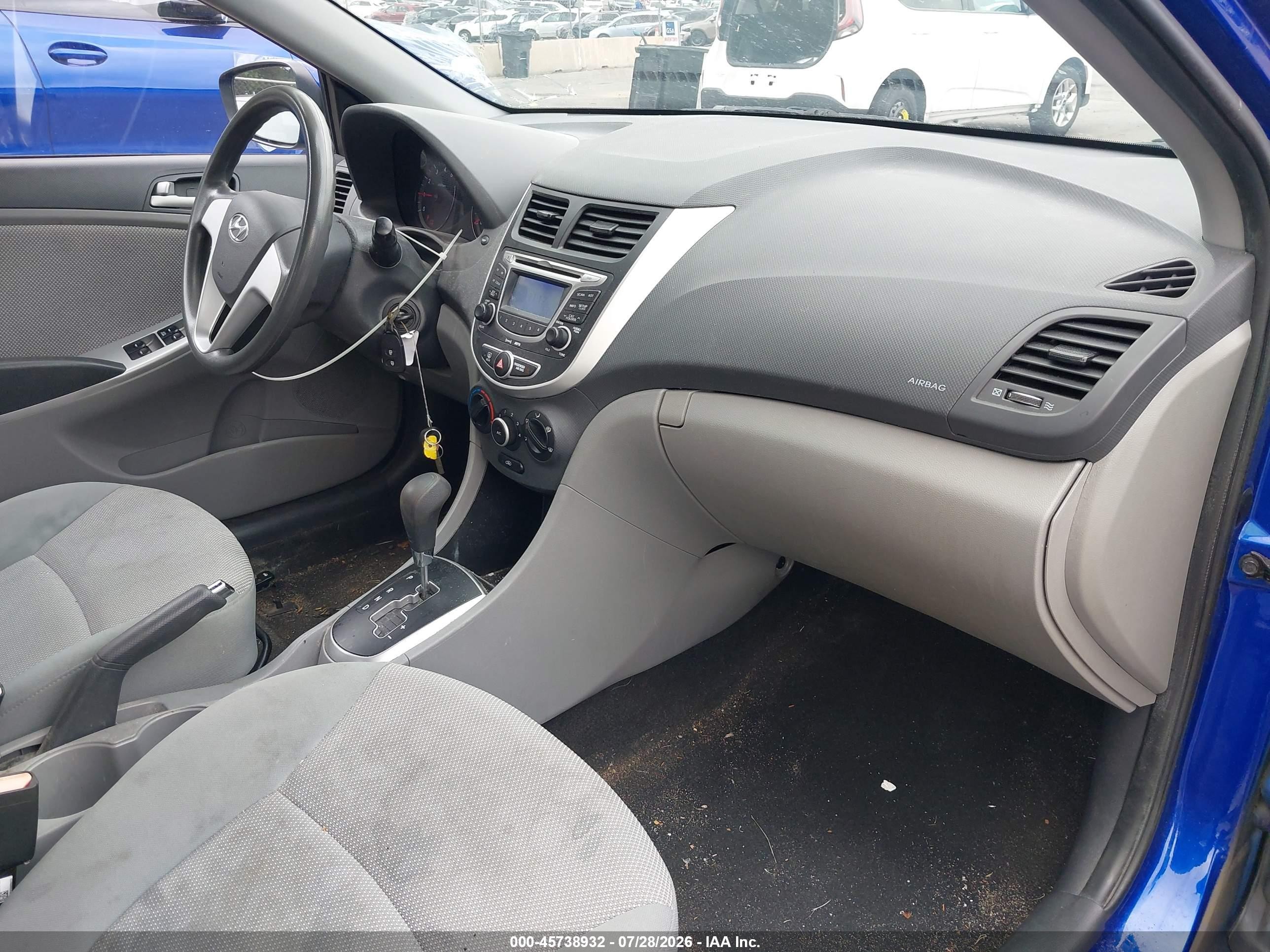 2013 Hyundai Accent Gls Синий vin: KMHCT4AE5DU469472