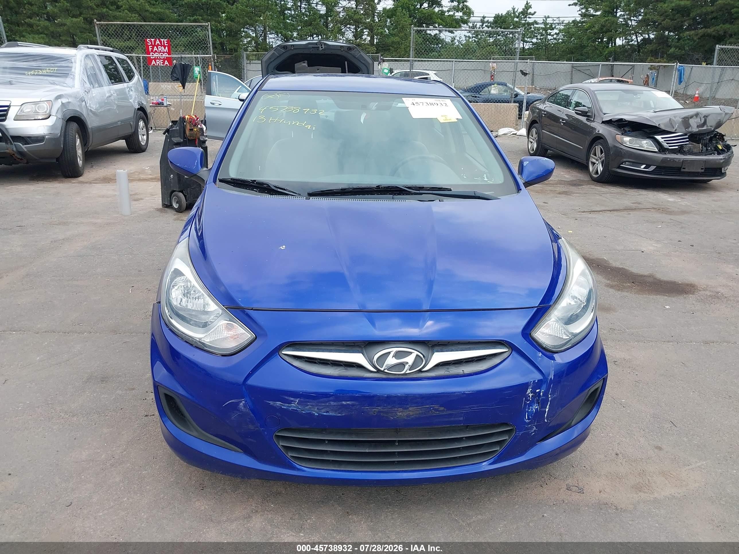 2013 Hyundai Accent Gls Синий vin: KMHCT4AE5DU469472