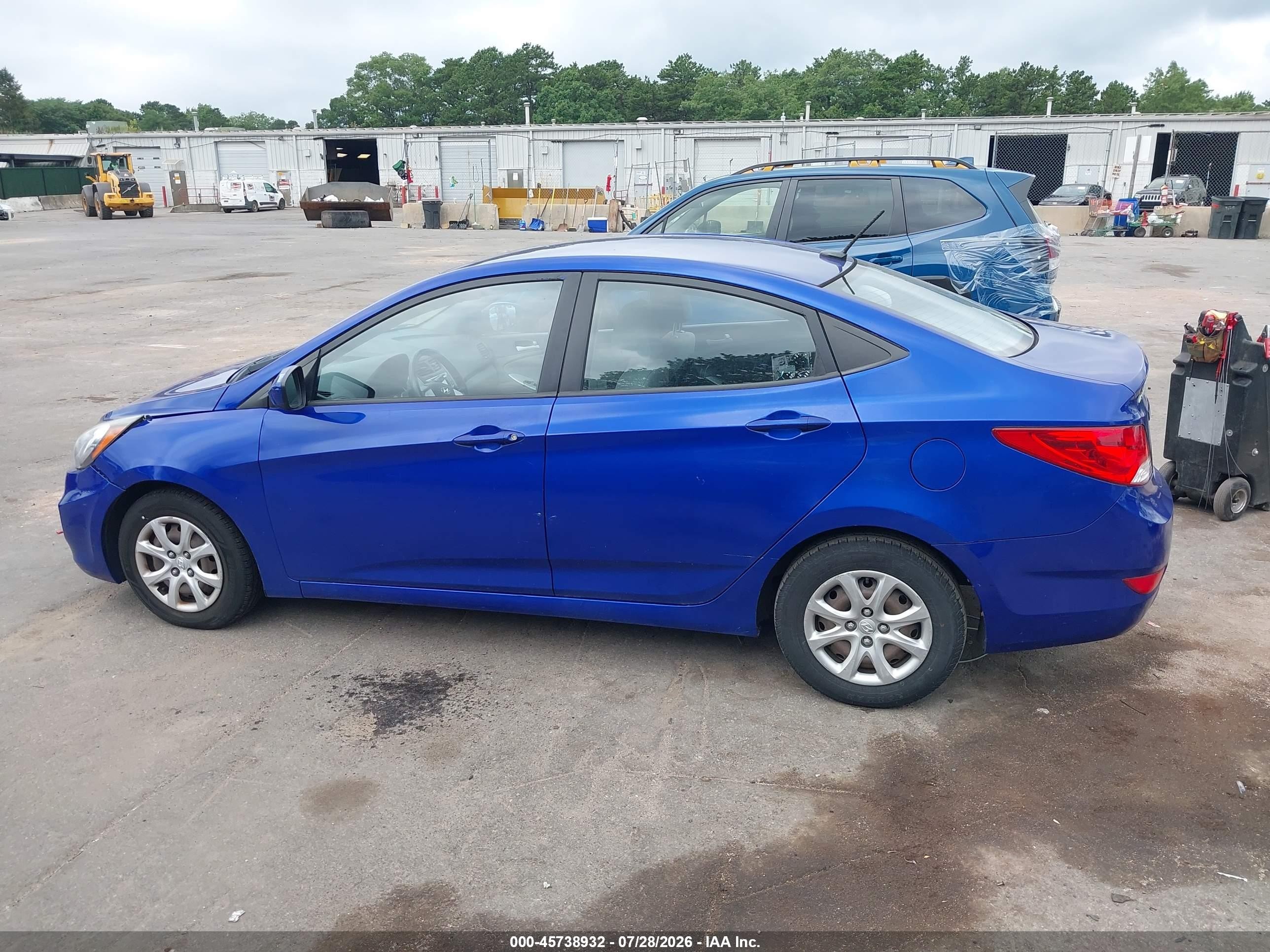 2013 Hyundai Accent Gls Синий vin: KMHCT4AE5DU469472