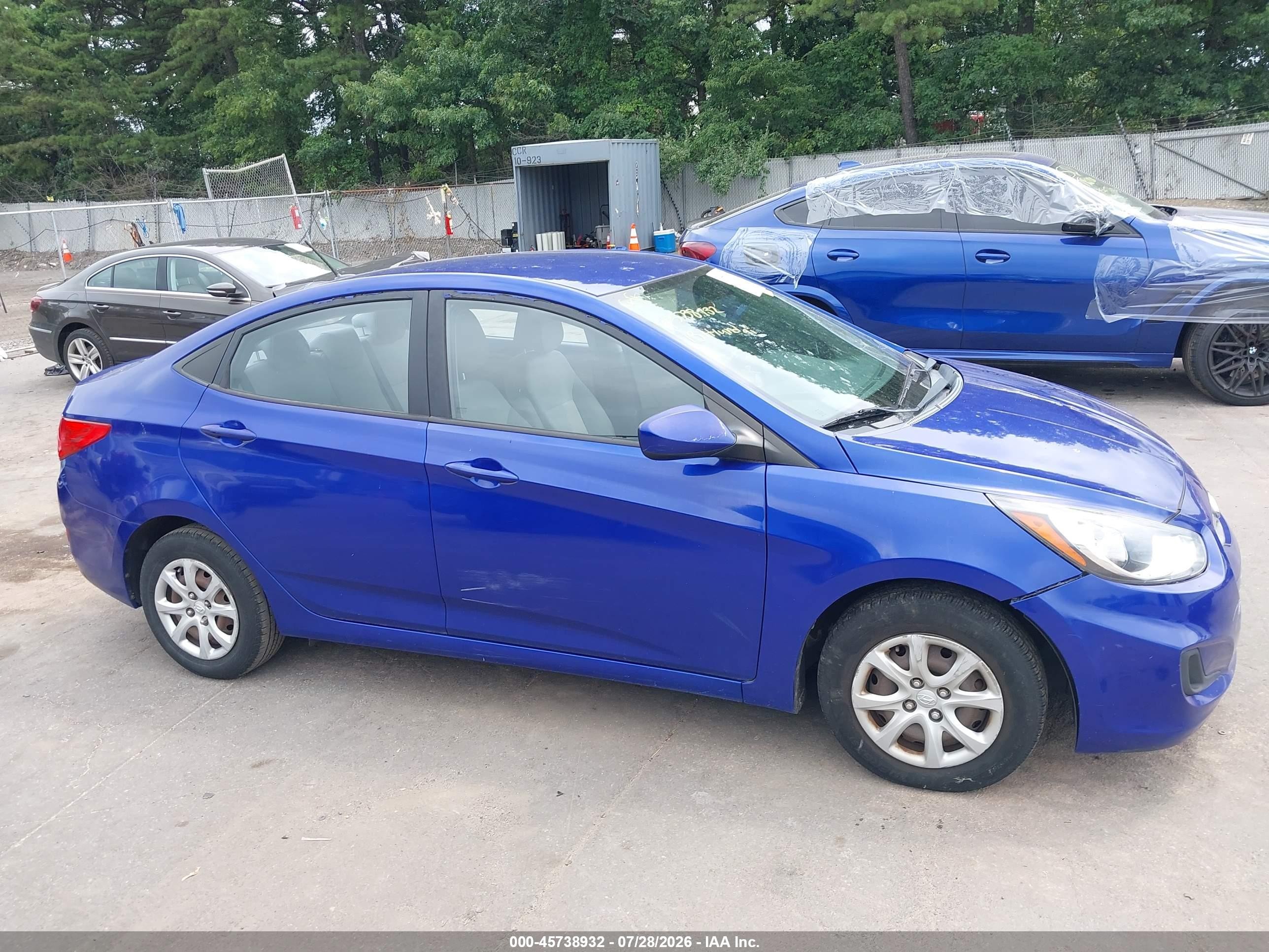 2013 Hyundai Accent Gls Синий vin: KMHCT4AE5DU469472