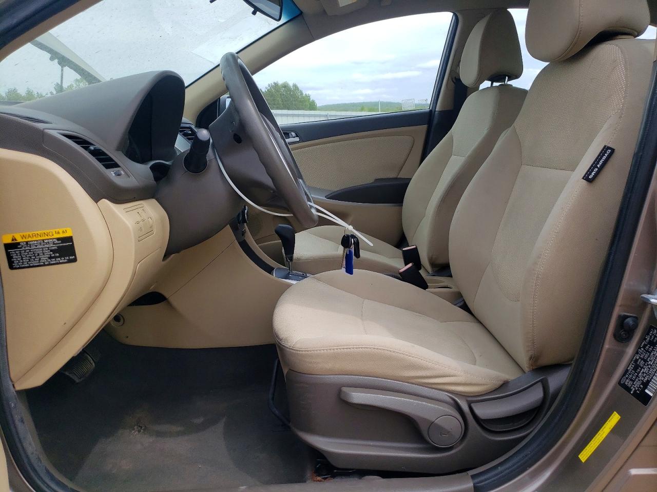 2013 Hyundai Accent Gls Tan vin: KMHCT4AE5DU486935