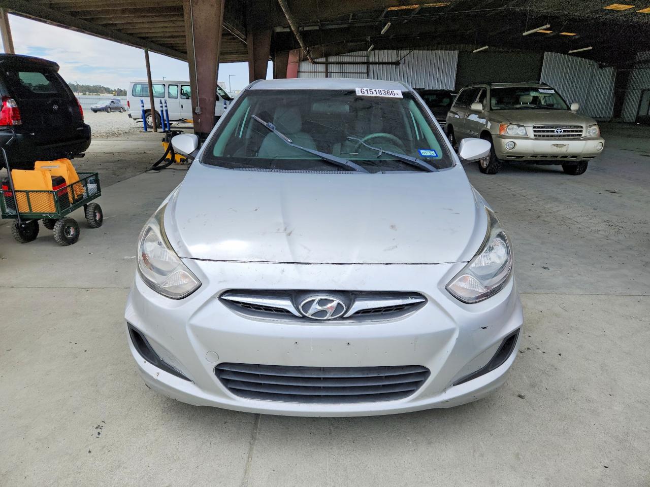 2013 Hyundai Accent Gls Silver vin: KMHCT4AE5DU501837