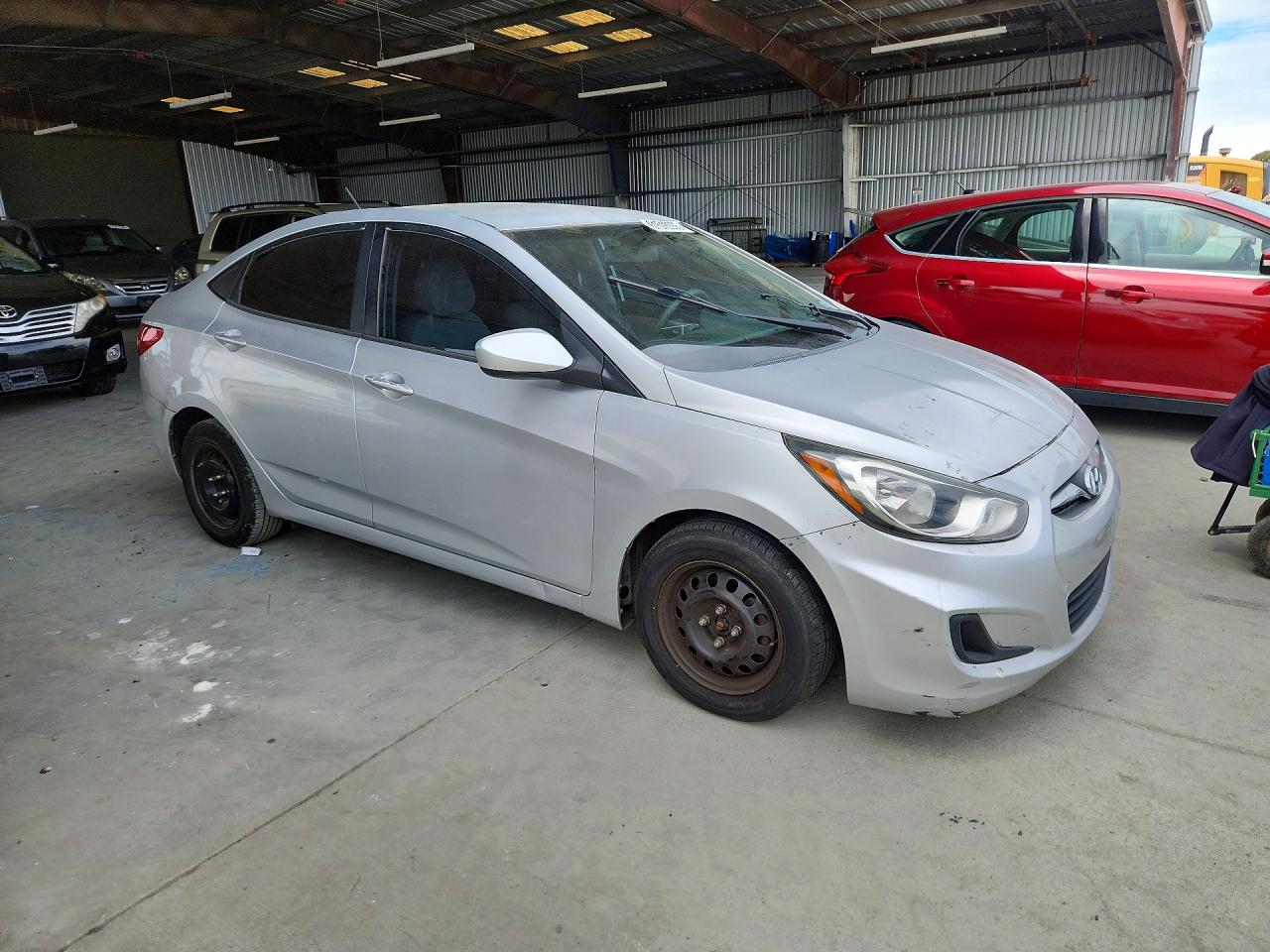 2013 Hyundai Accent Gls Silver vin: KMHCT4AE5DU501837