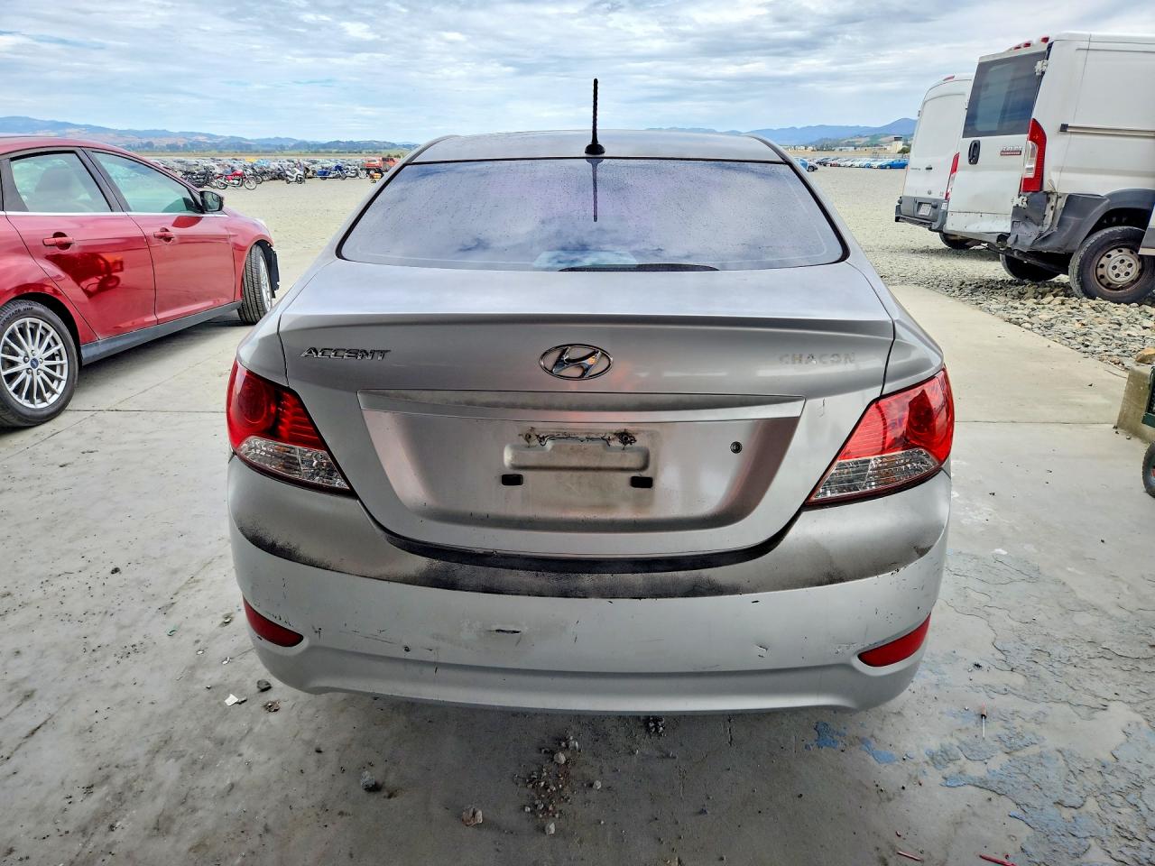 2013 Hyundai Accent Gls Silver vin: KMHCT4AE5DU501837