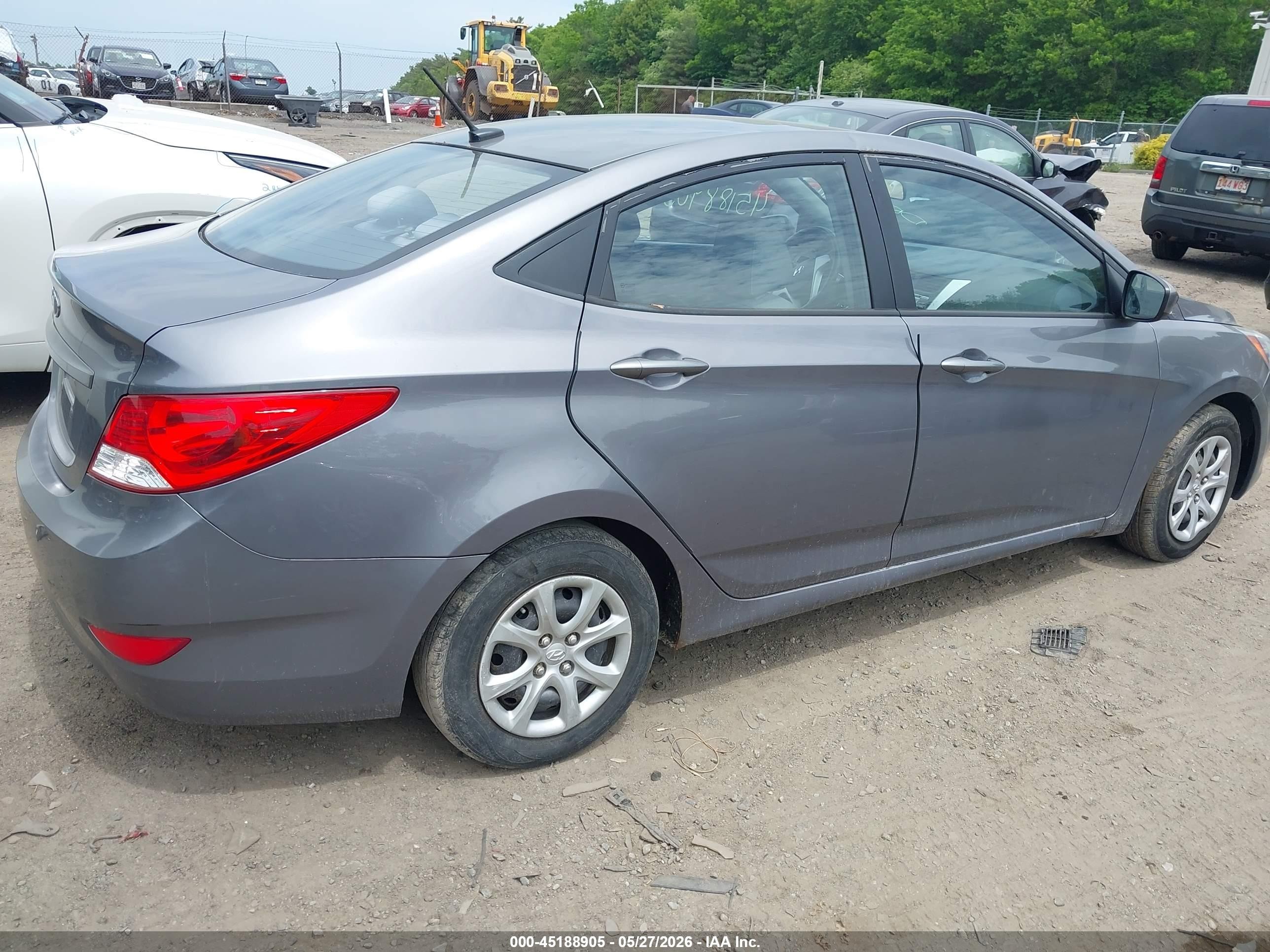 2013 Hyundai Accent Gls Gray vin: KMHCT4AE5DU507542
