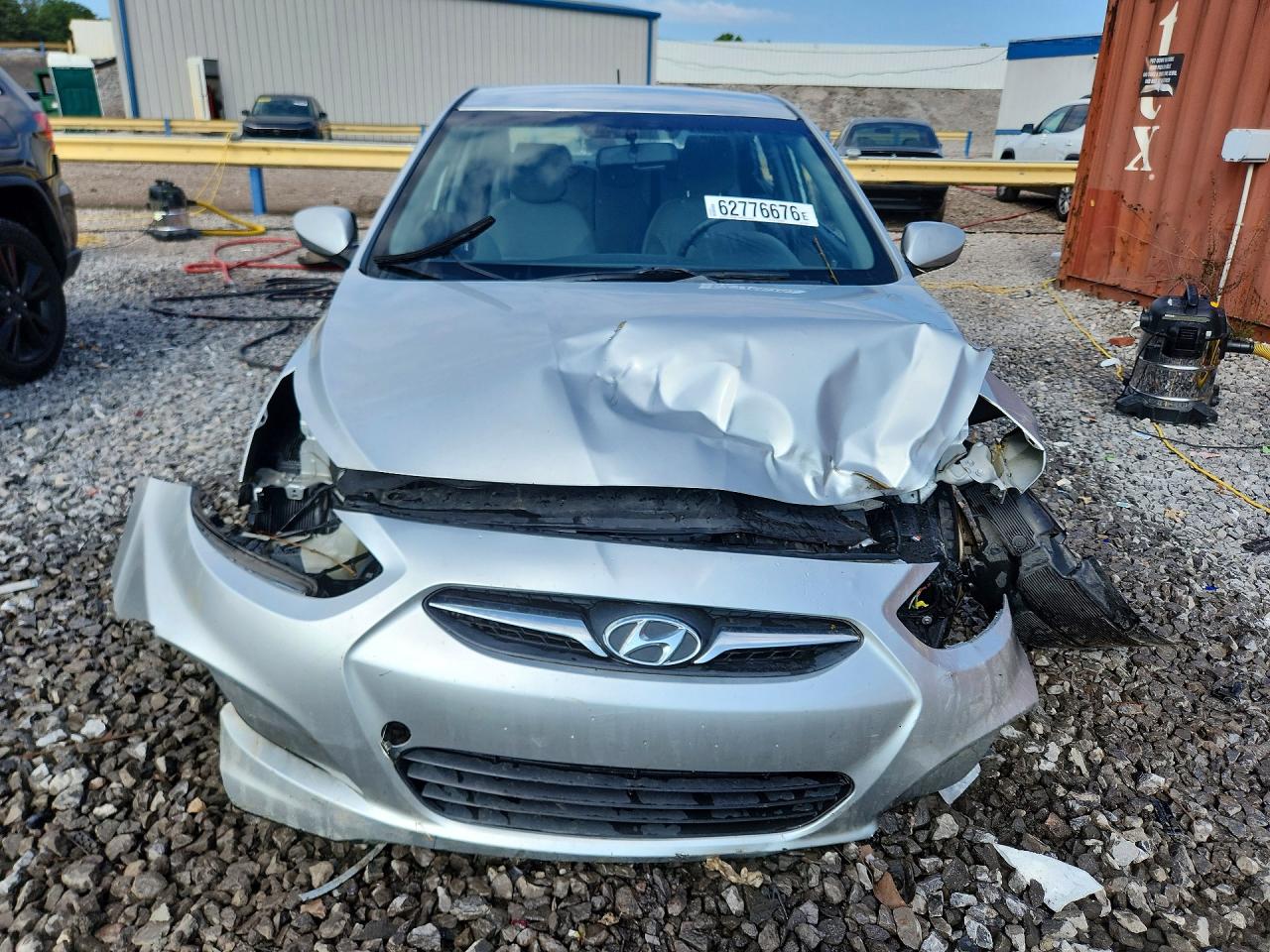2013 Hyundai Accent Gls Серебряный vin: KMHCT4AE5DU518847