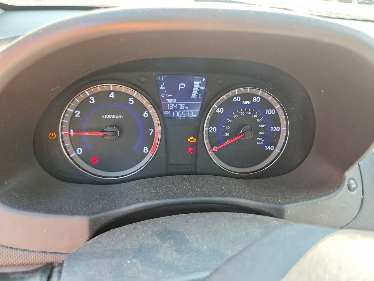 2013 Hyundai Accent Gls Серебряный vin: KMHCT4AE5DU518847