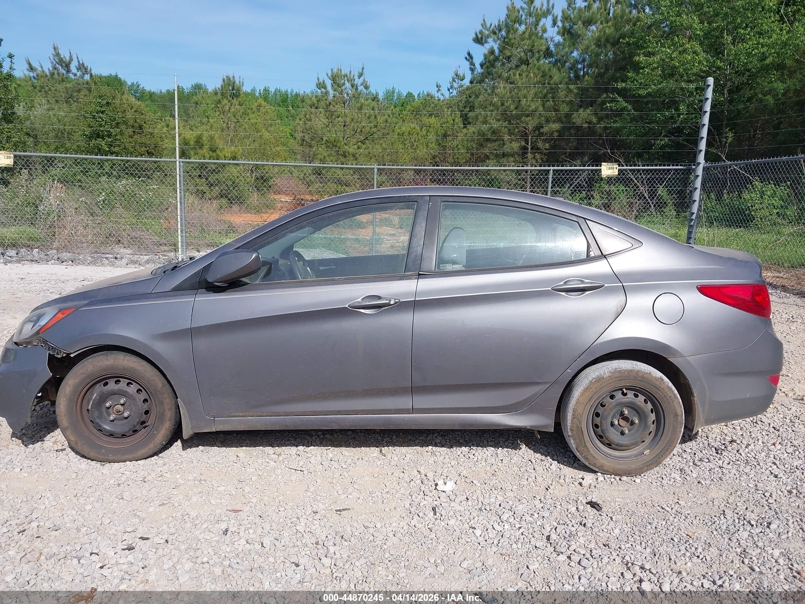 2013 Hyundai Accent Gls Серый vin: KMHCT4AE5DU577929