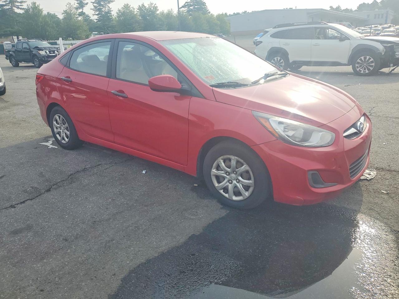 2013 Hyundai Accent Gls Red vin: KMHCT4AE5DU586209