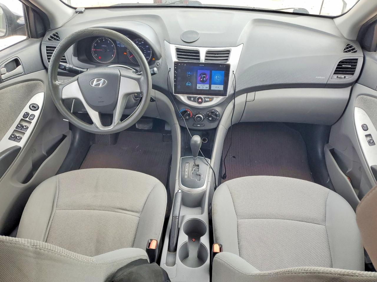 2014 Hyundai Accent Gls Silver vin: KMHCT4AE5EU608629