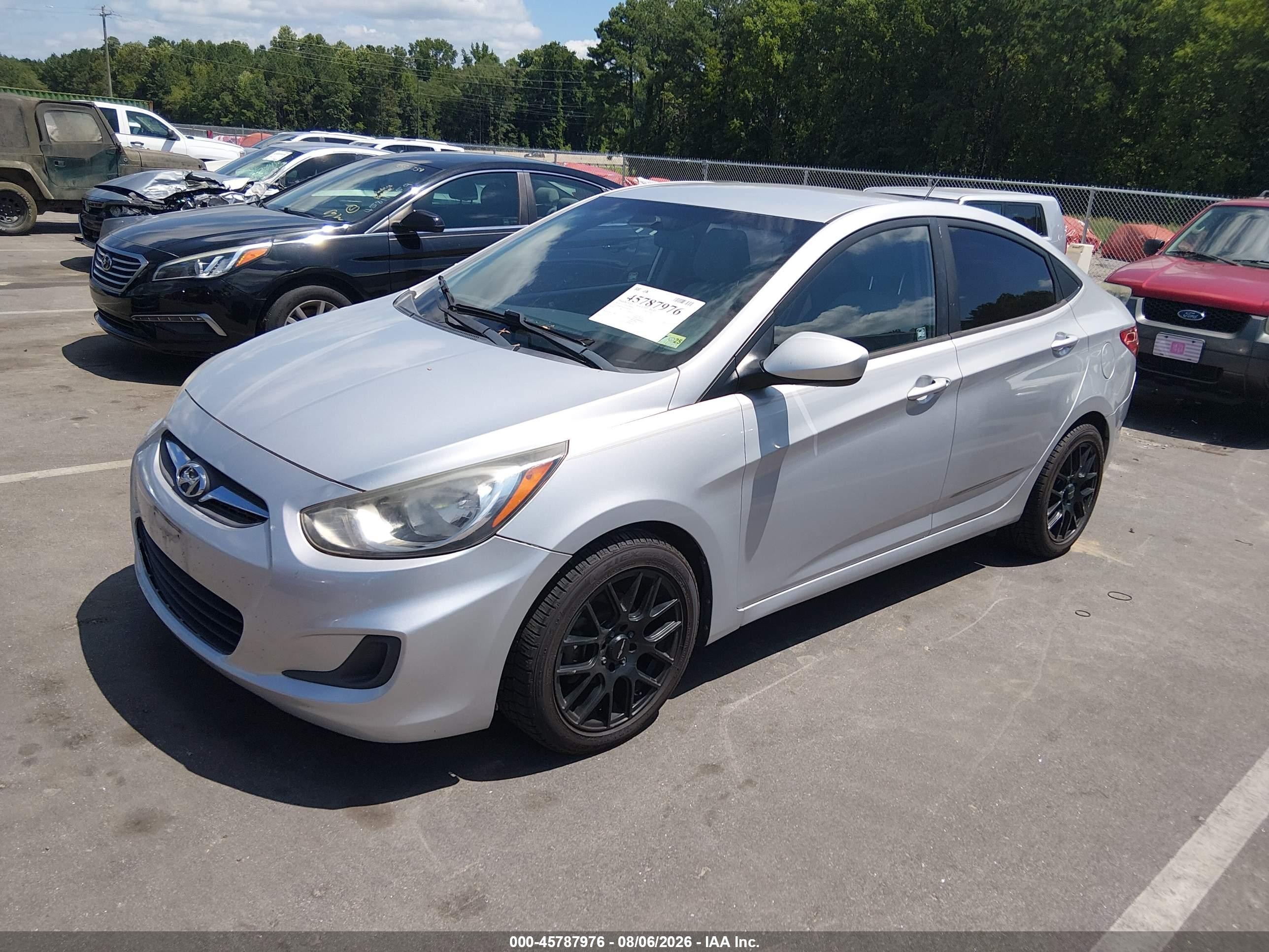 2014 Hyundai Accent Gls Silver vin: KMHCT4AE5EU642957