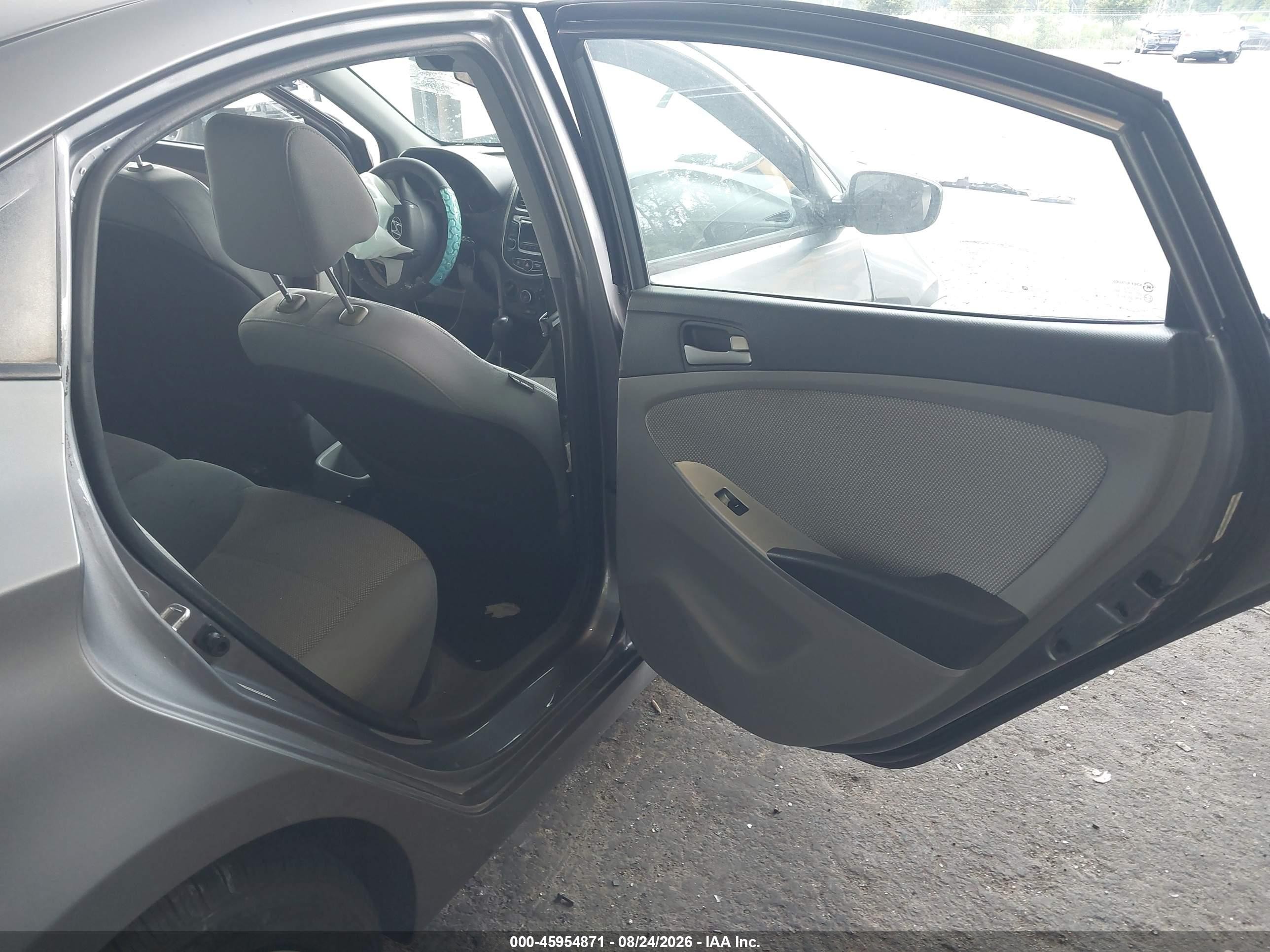 2014 Hyundai Accent Gls Gray vin: KMHCT4AE5EU664120