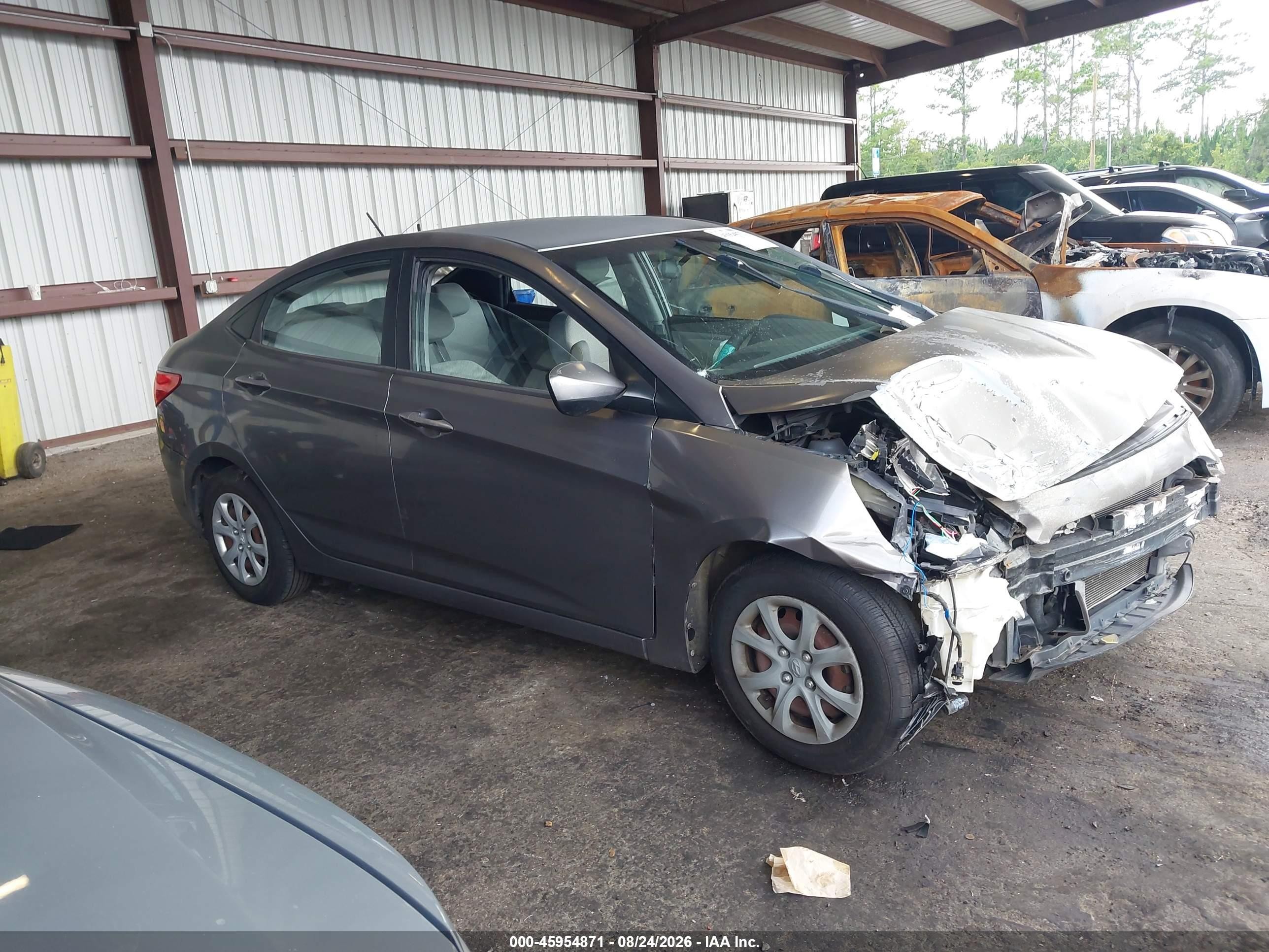2014 Hyundai Accent Gls Gray vin: KMHCT4AE5EU664120