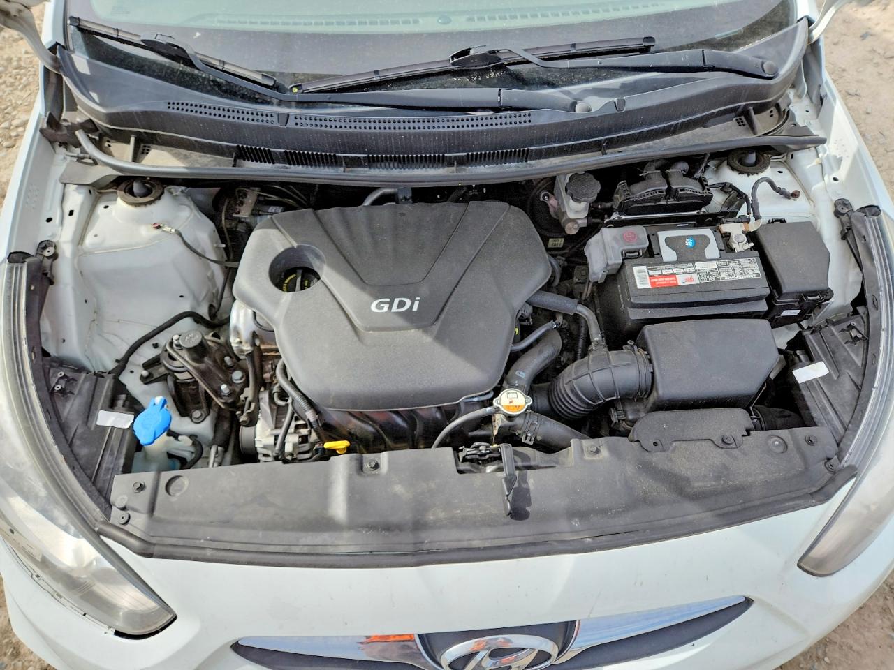 2014 Hyundai Accent Gls White vin: KMHCT4AE5EU713977