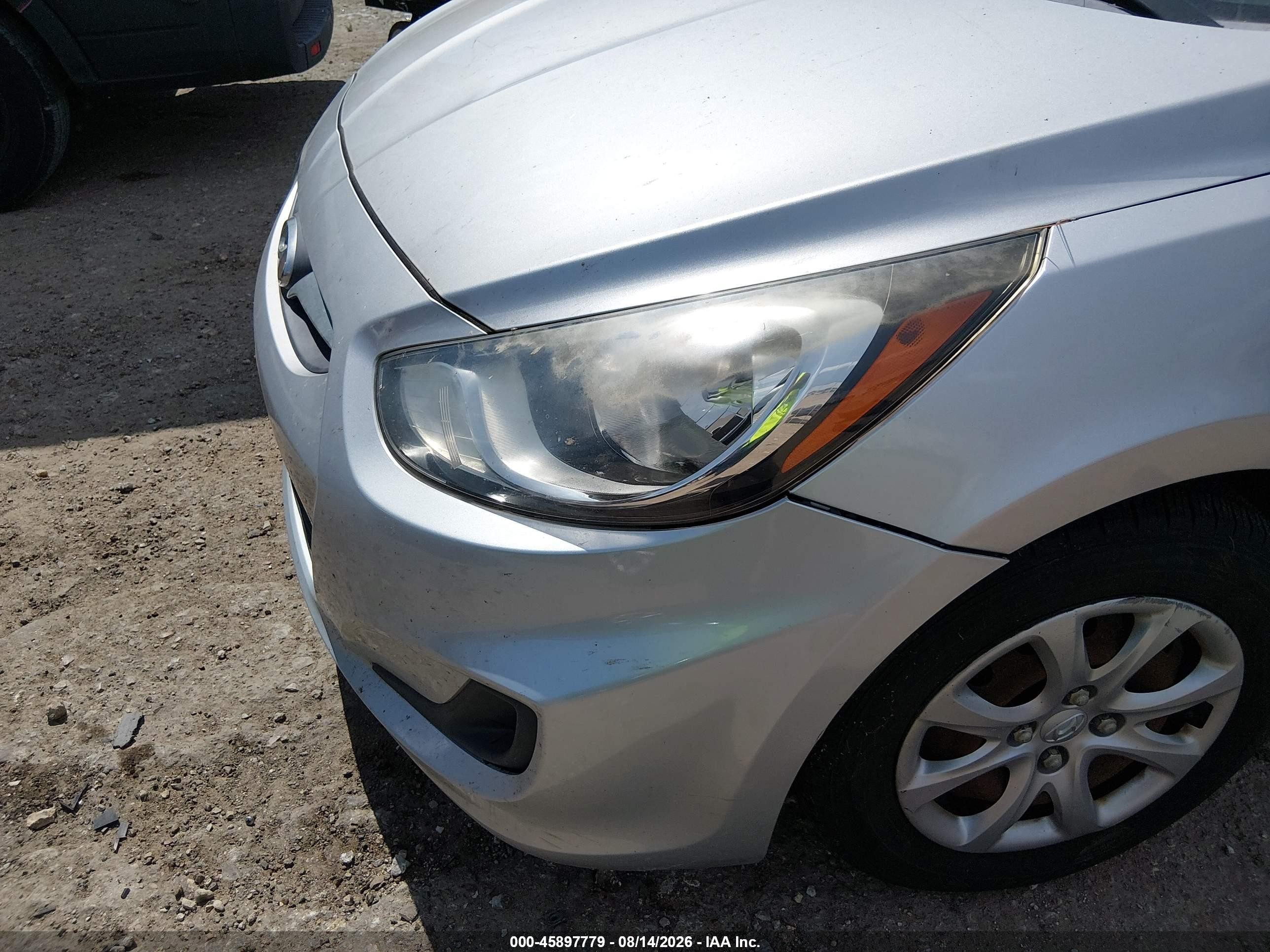 2014 Hyundai Accent Gls Gray vin: KMHCT4AE5EU749989