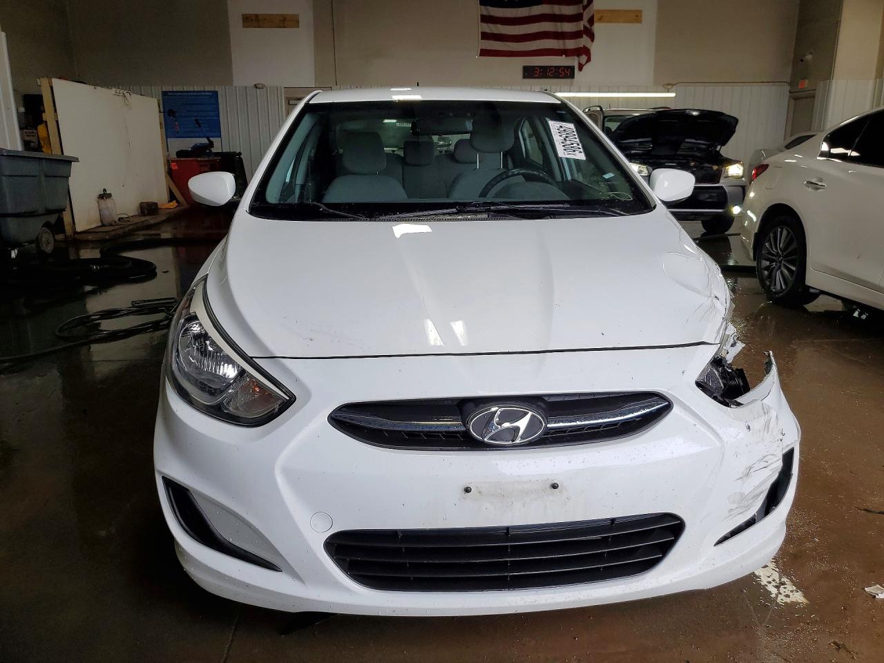 2015 Hyundai Accent Gls White vin: KMHCT4AE5FU799406