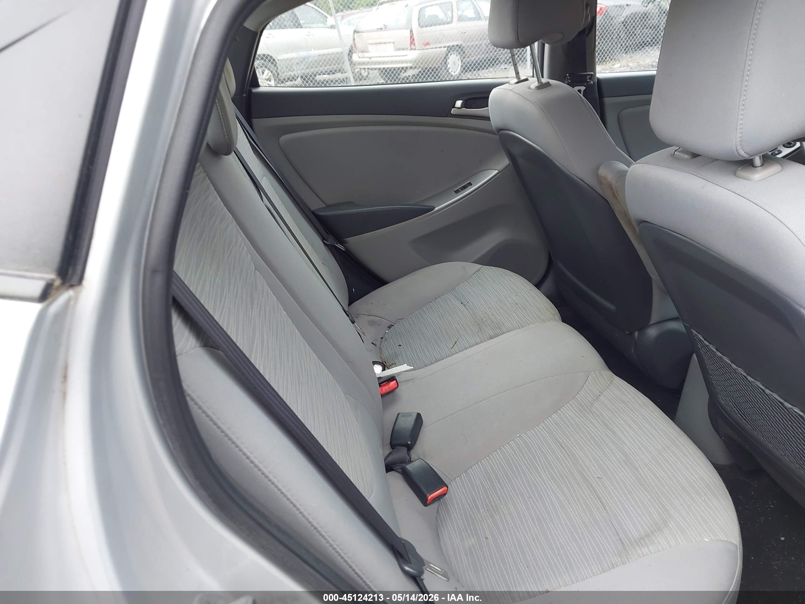 2015 Hyundai Accent Gls Silver vin: KMHCT4AE5FU878753