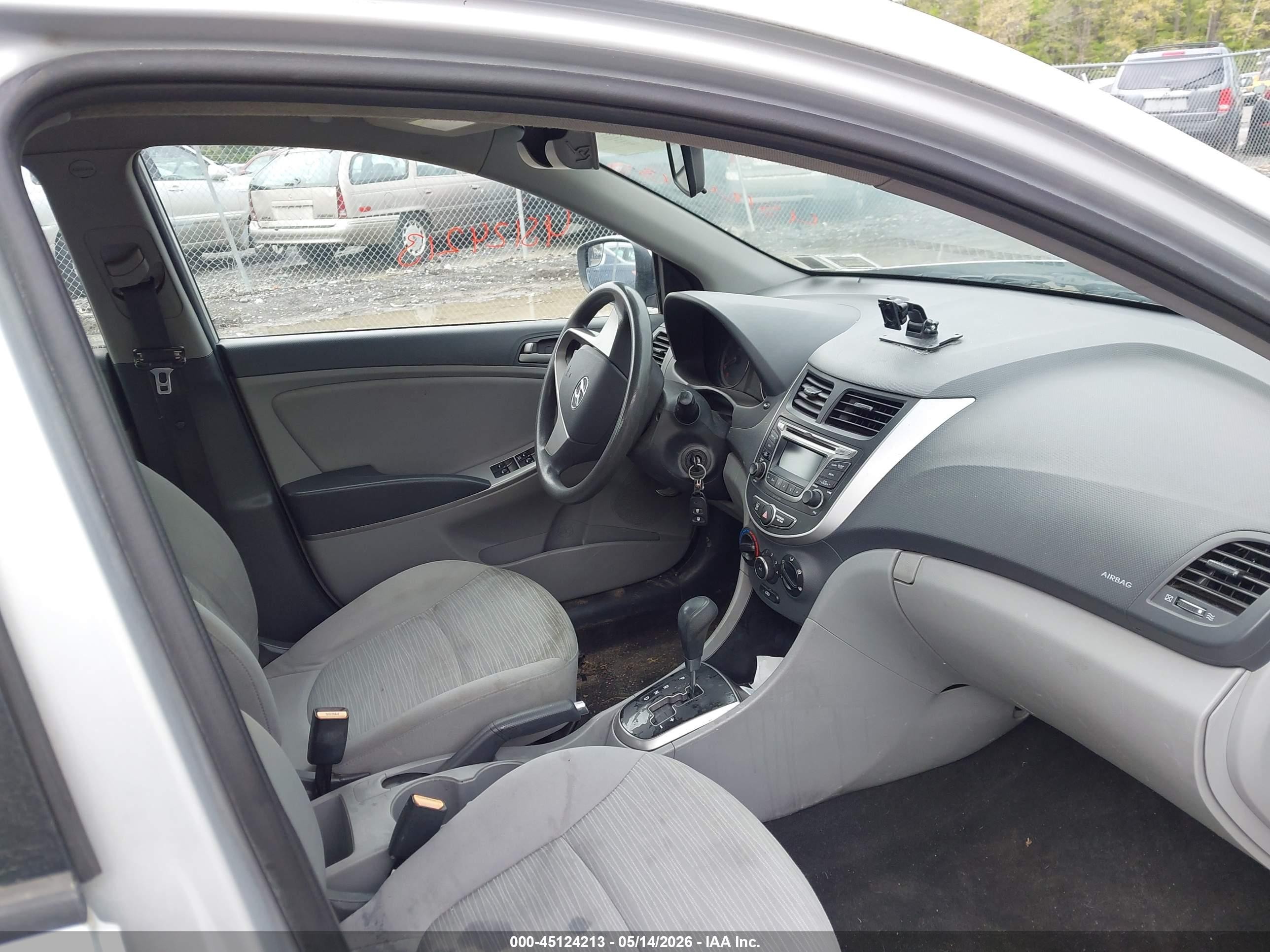 2015 Hyundai Accent Gls Silver vin: KMHCT4AE5FU878753