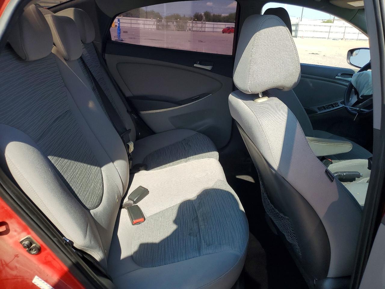 2015 Hyundai Accent Gls Red vin: KMHCT4AE5FU882592