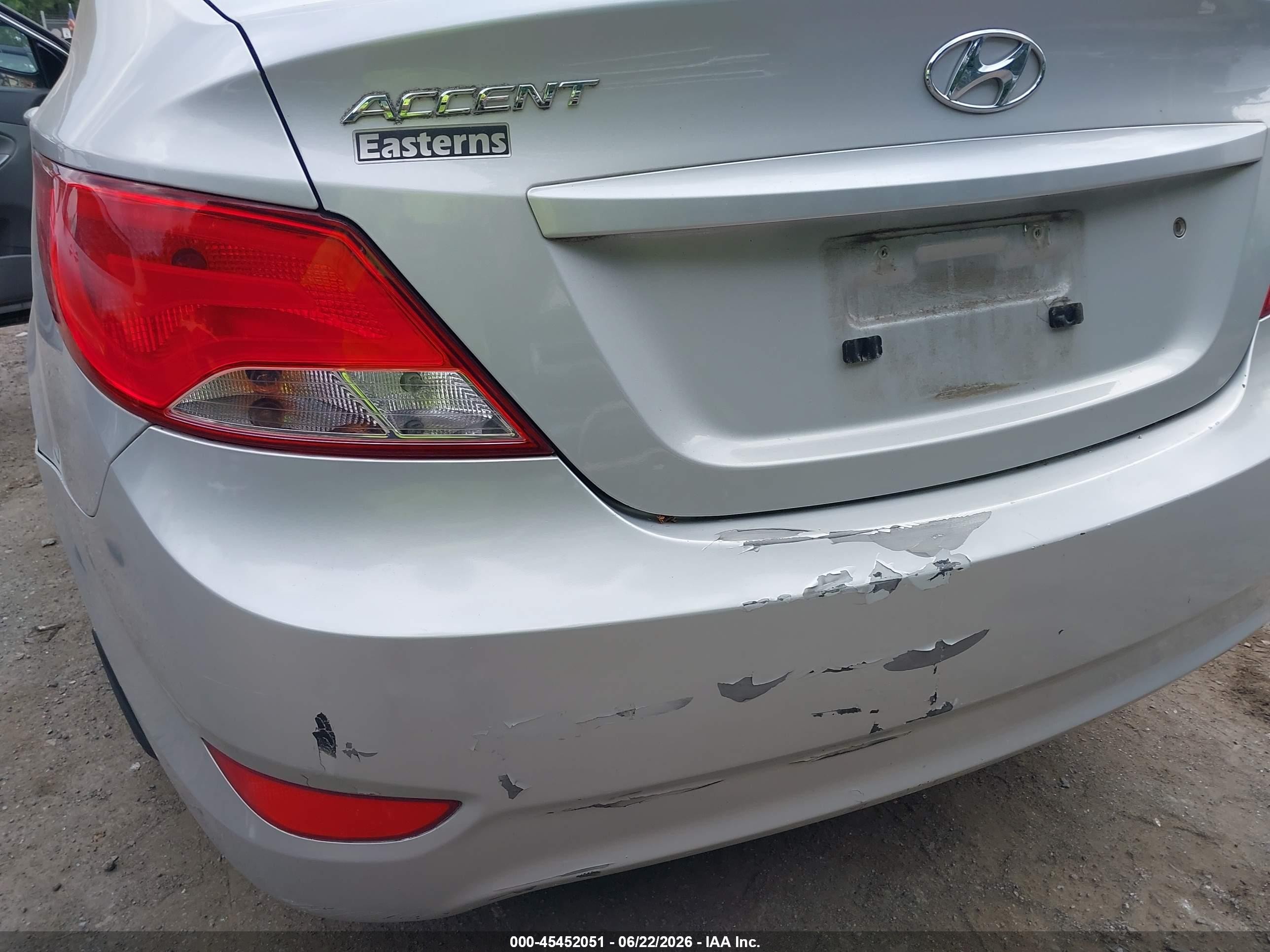 2015 Hyundai Accent Gls Silver vin: KMHCT4AE5FU923125