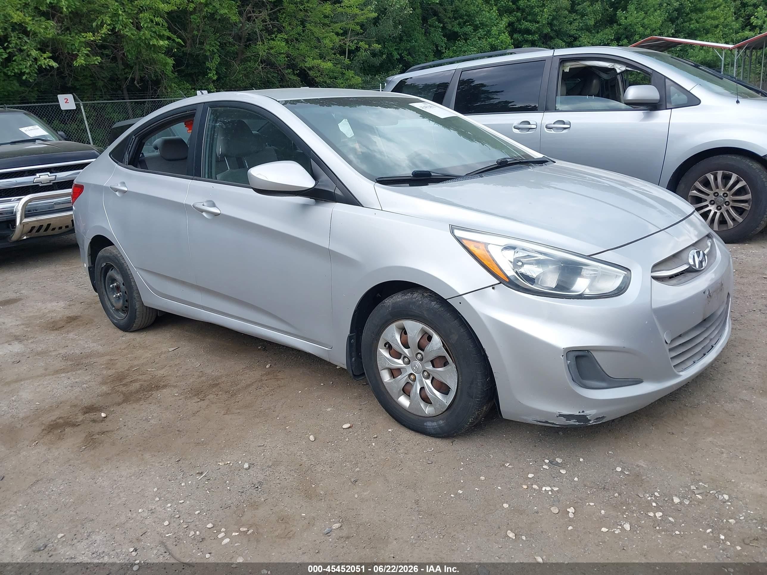 2015 Hyundai Accent Gls Silver vin: KMHCT4AE5FU923125