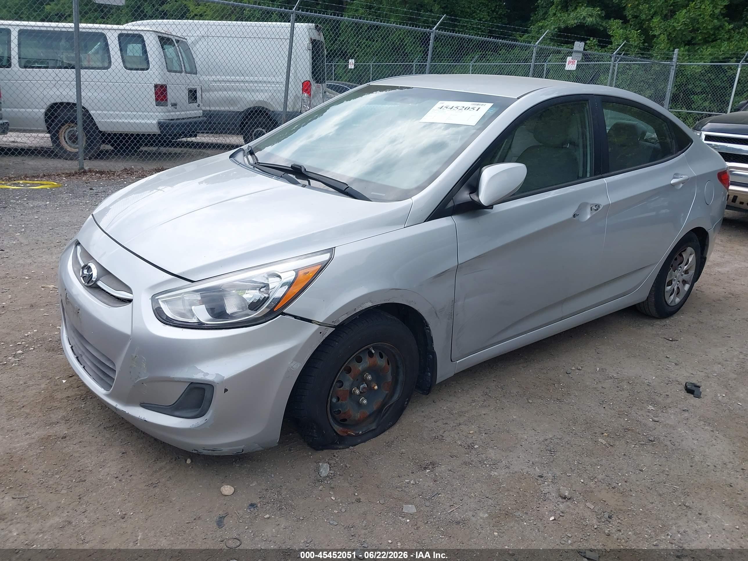2015 Hyundai Accent Gls Silver vin: KMHCT4AE5FU923125