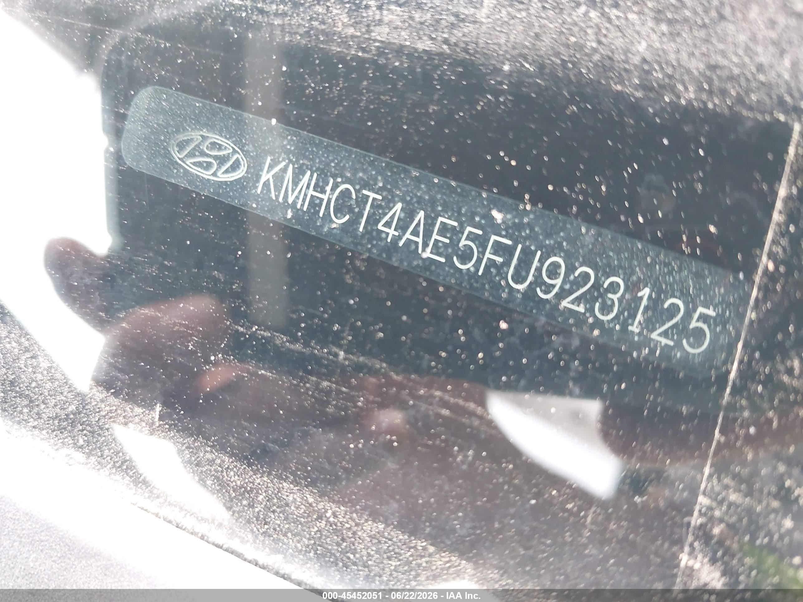 2015 Hyundai Accent Gls Silver vin: KMHCT4AE5FU923125