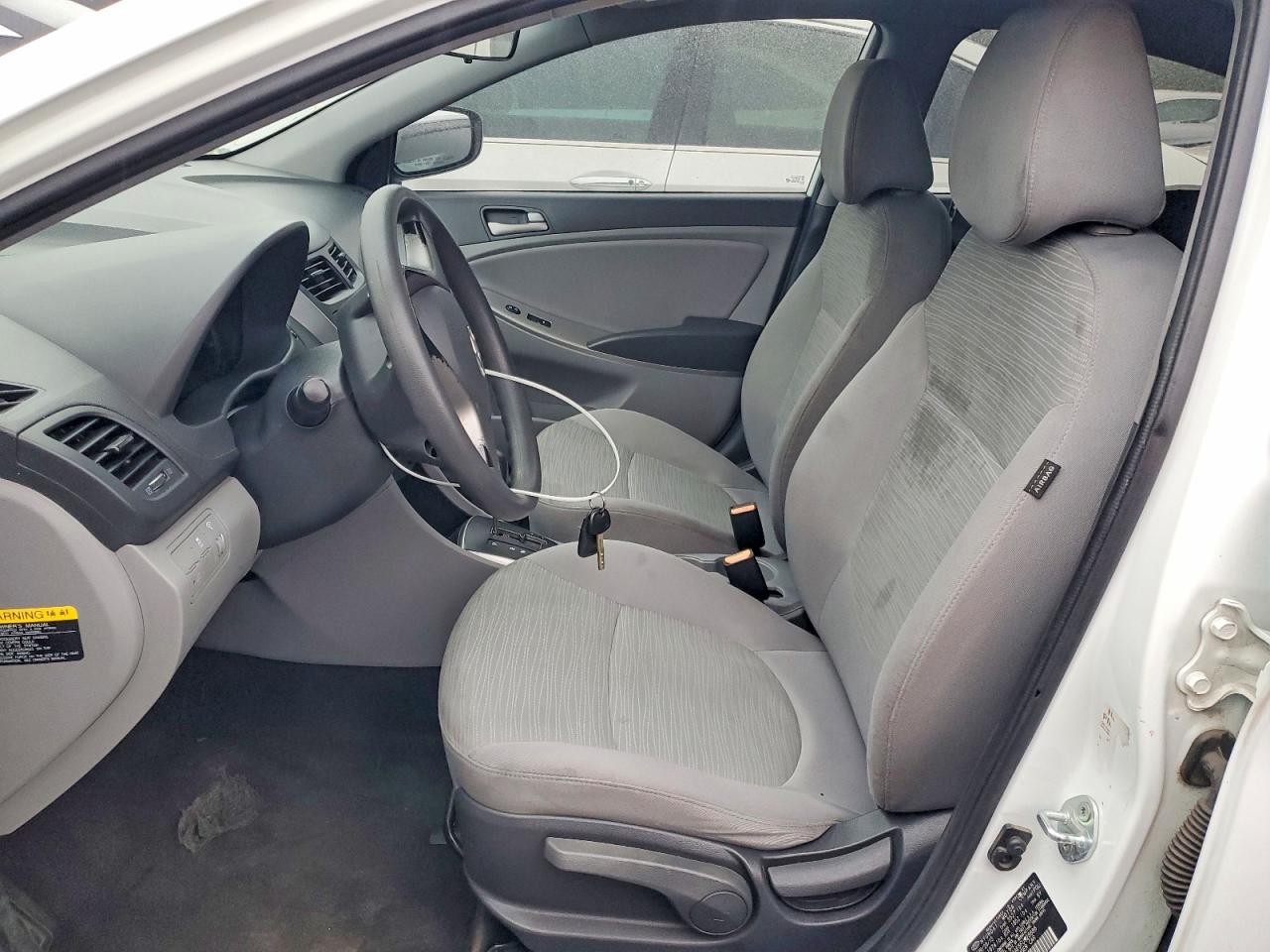 2015 Hyundai Accent Gls White vin: KMHCT4AE5FU928888