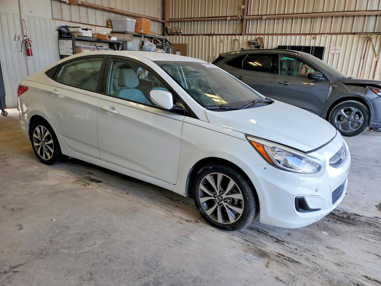 2017 Hyundai Accent Value Edition White vin: KMHCT4AE5HU323160