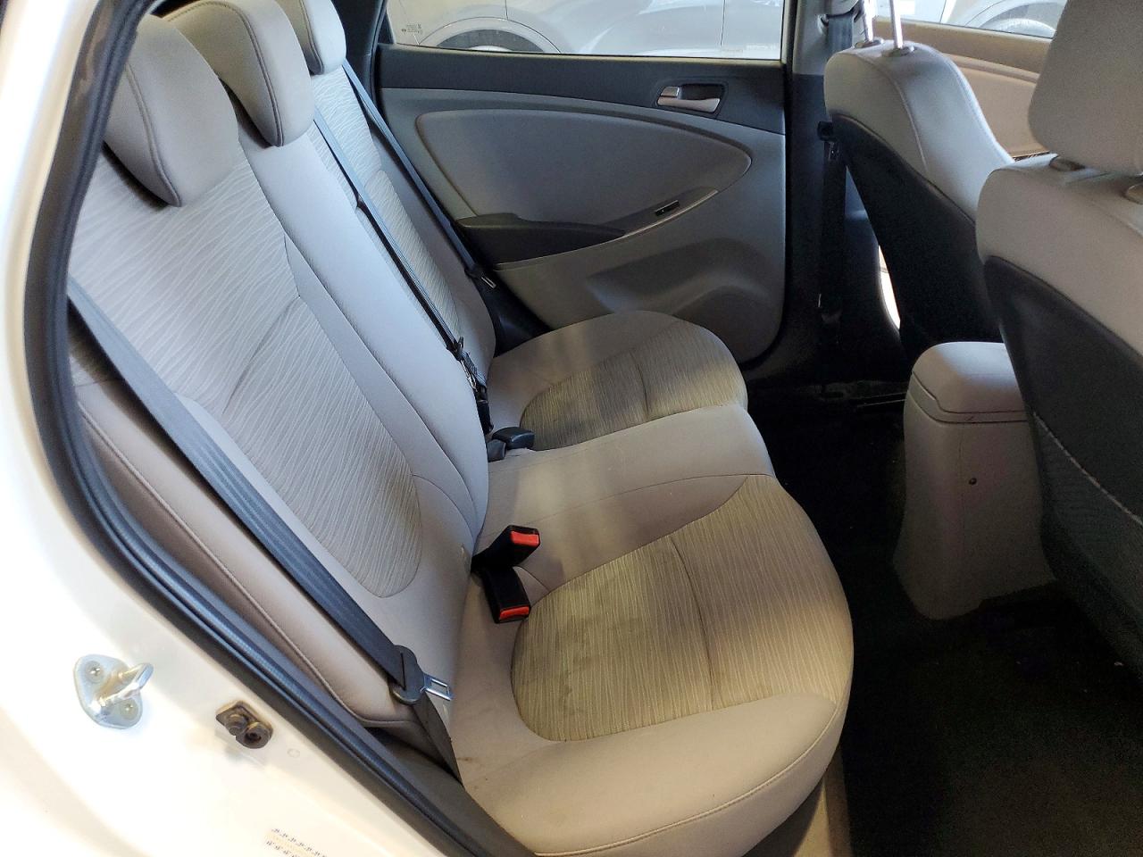 2017 Hyundai Accent Value Edition White vin: KMHCT4AE5HU323160