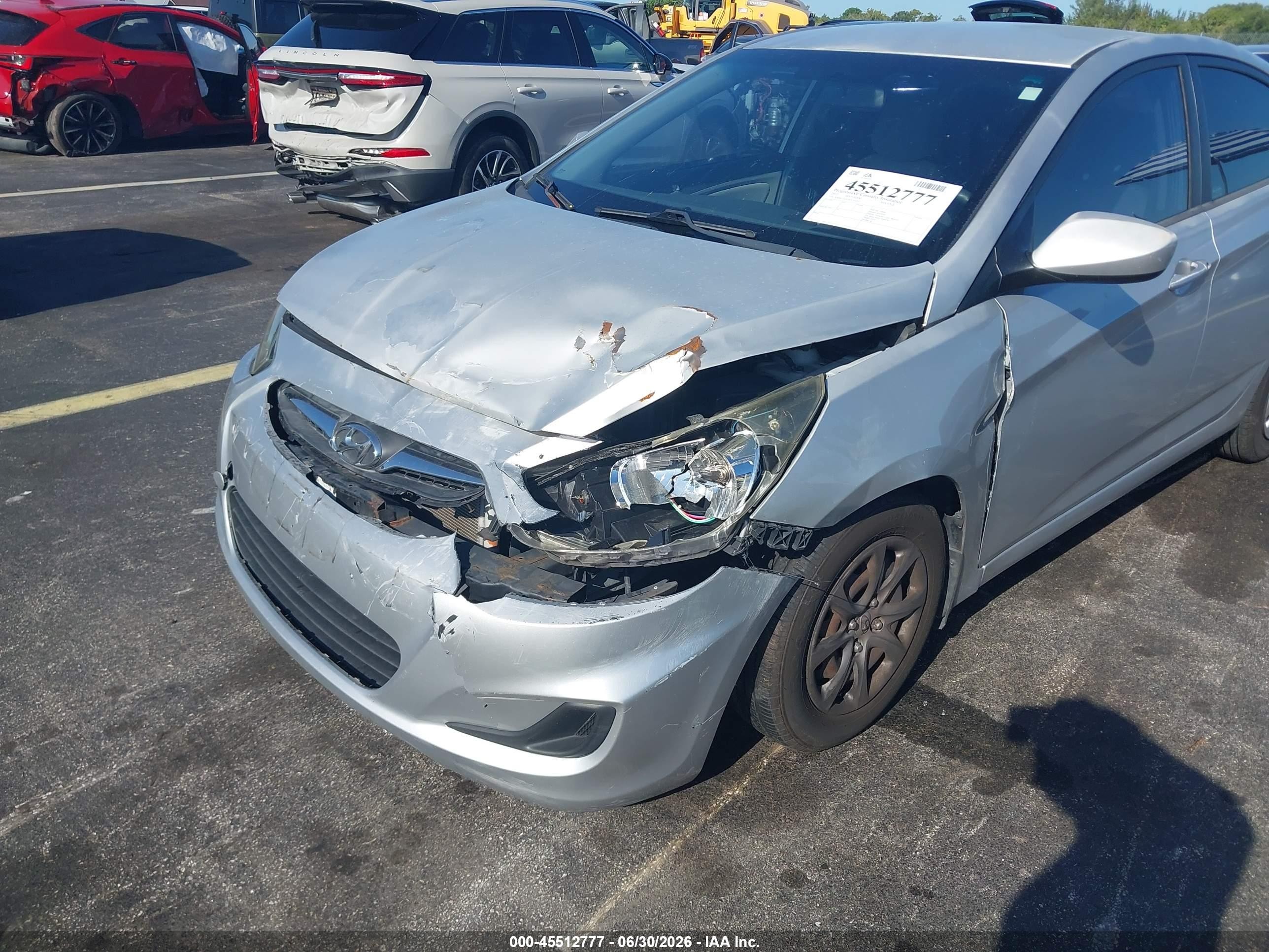 2012 Hyundai Accent Gls Gray vin: KMHCT4AE6CU116107