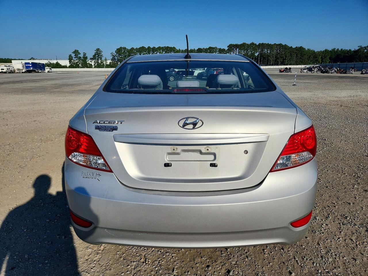 2012 Hyundai Accent Gls Silver vin: KMHCT4AE6CU206616