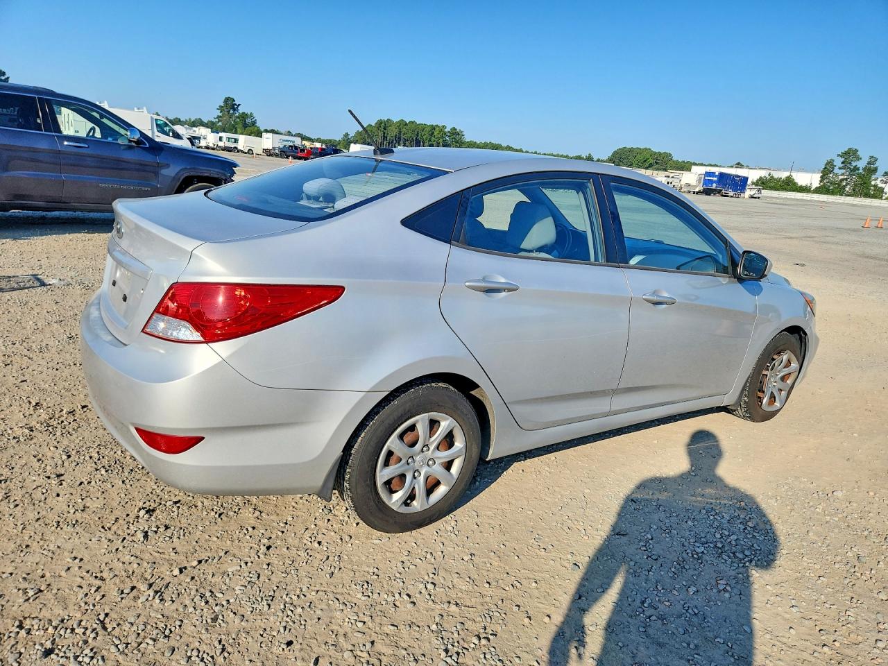 2012 Hyundai Accent Gls Silver vin: KMHCT4AE6CU206616