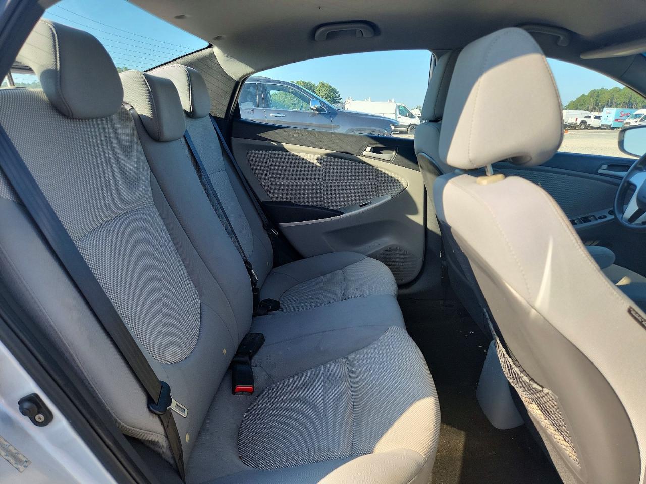 2012 Hyundai Accent Gls Silver vin: KMHCT4AE6CU206616