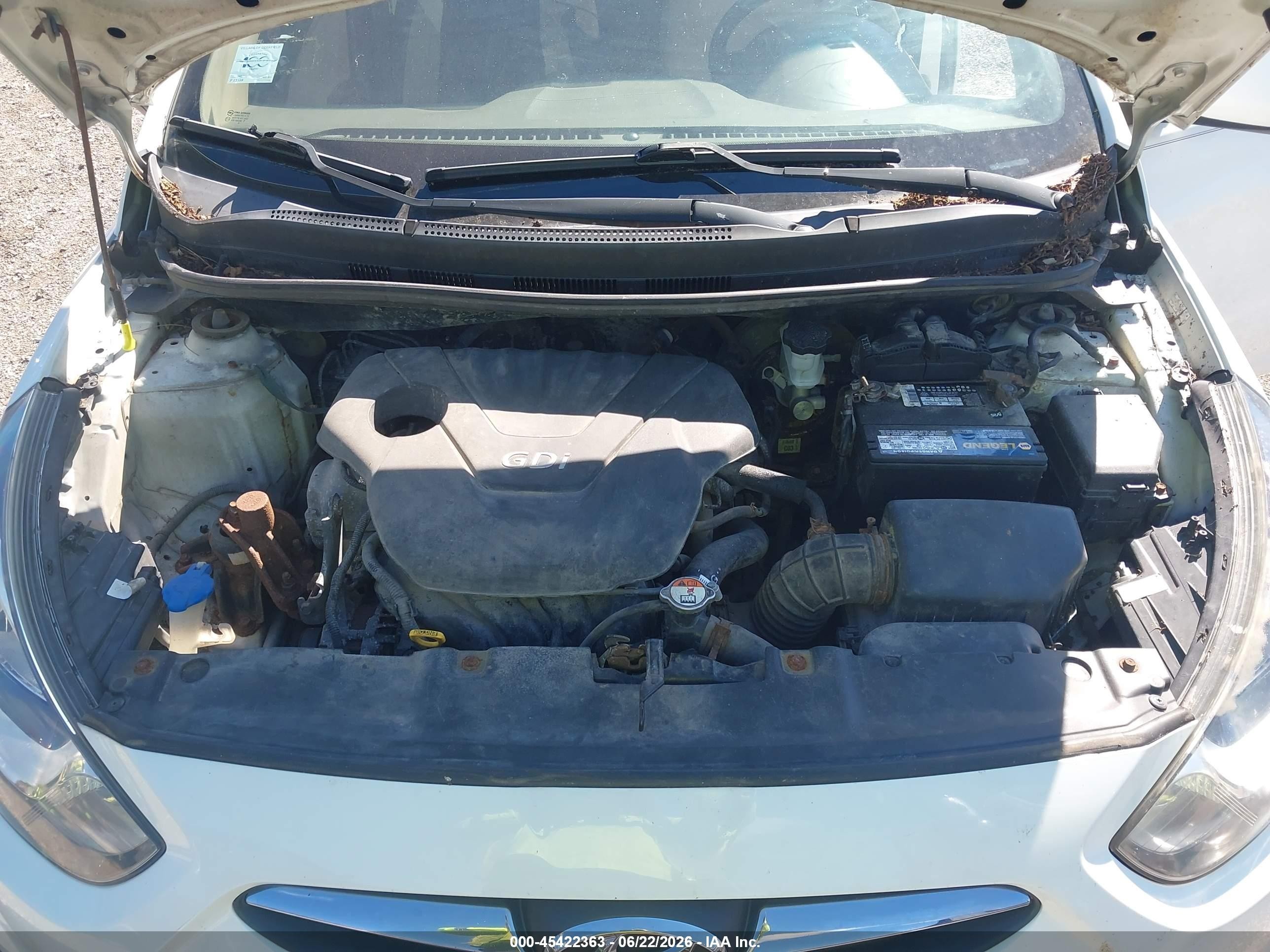 2012 Hyundai Accent Gls White vin: KMHCT4AE6CU208320