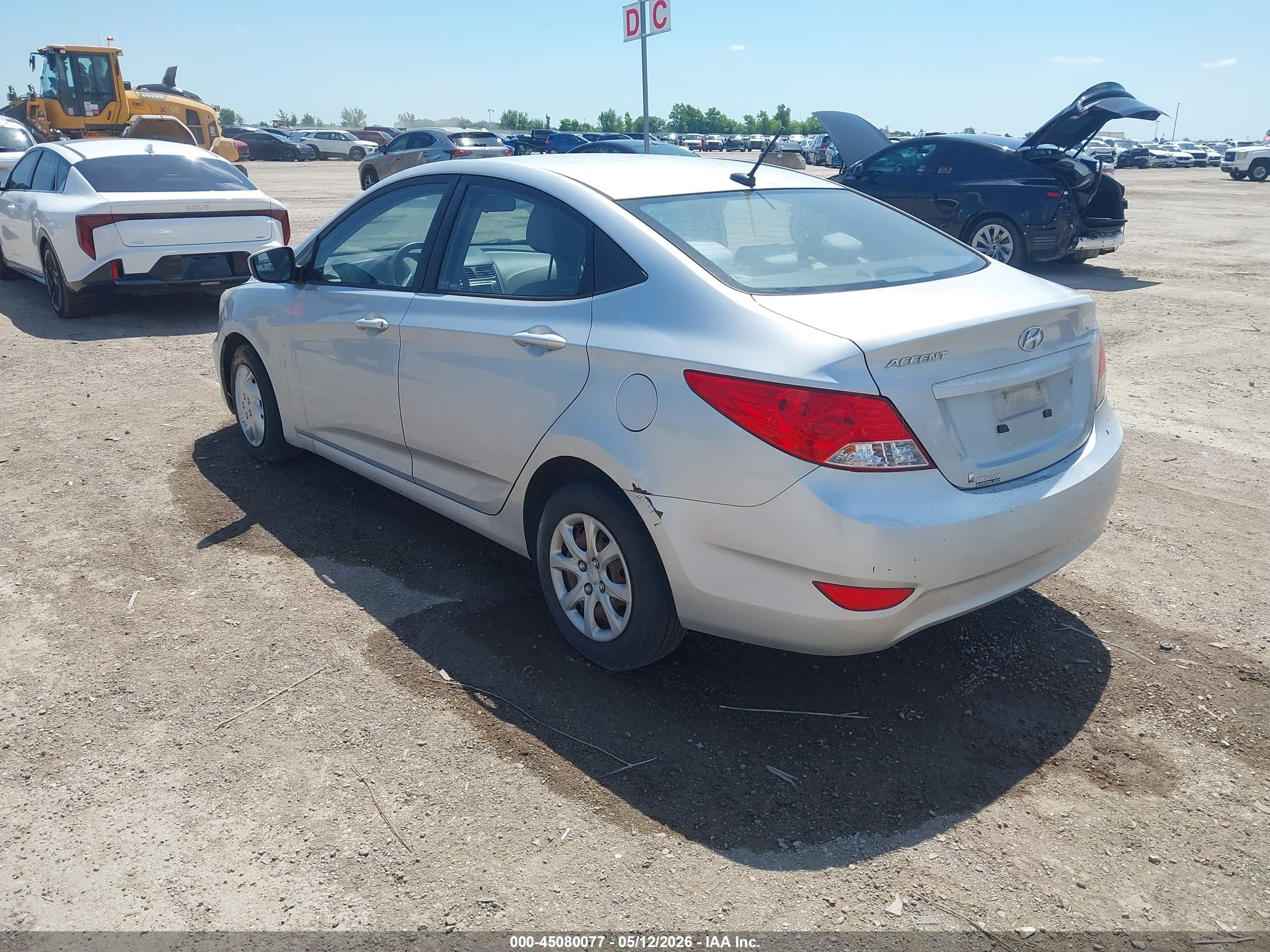 2012 Hyundai Accent Gls Silver vin: KMHCT4AE6CU212240