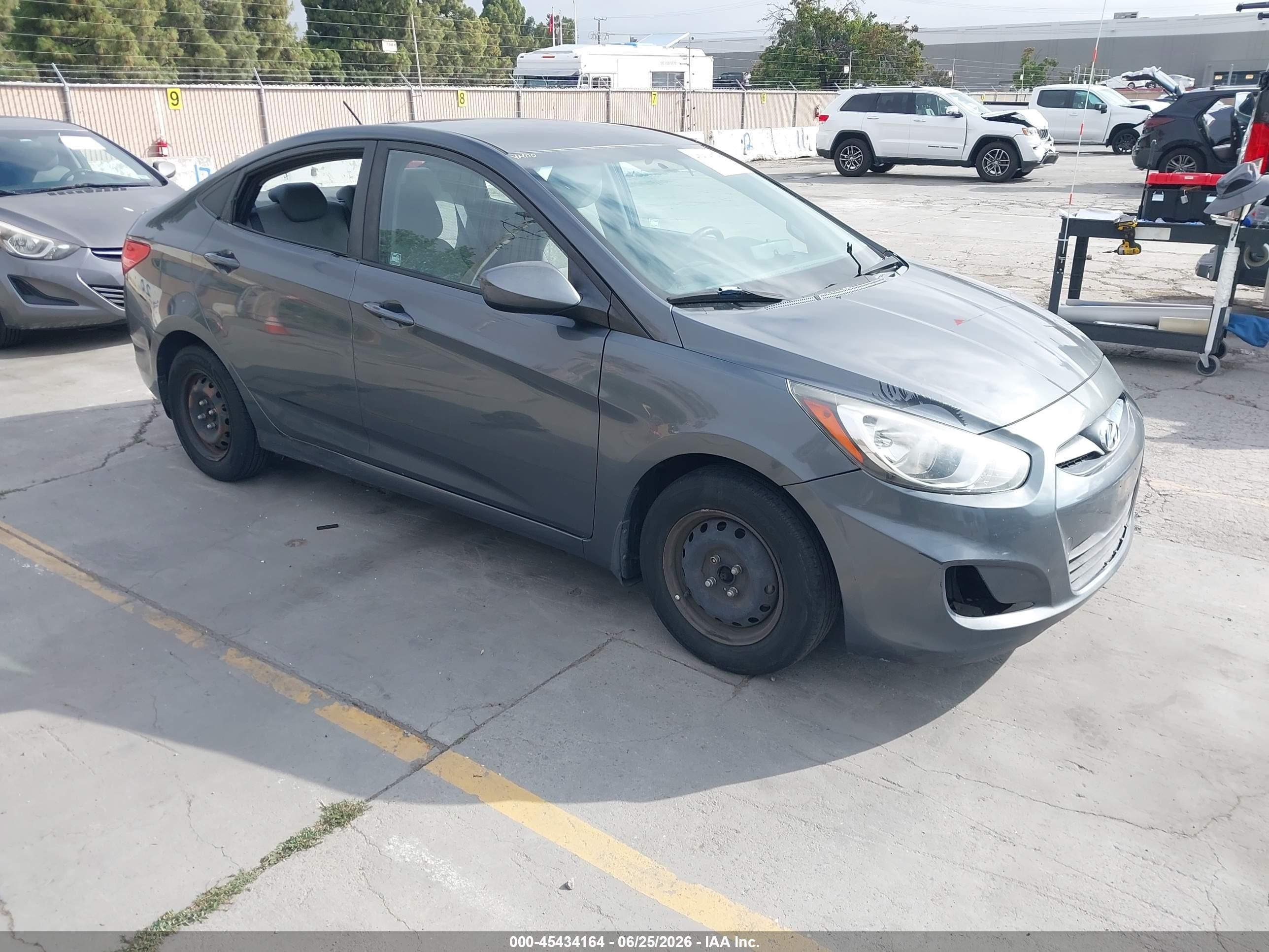 2012 Hyundai Accent Gls Gray vin: KMHCT4AE6CU261115