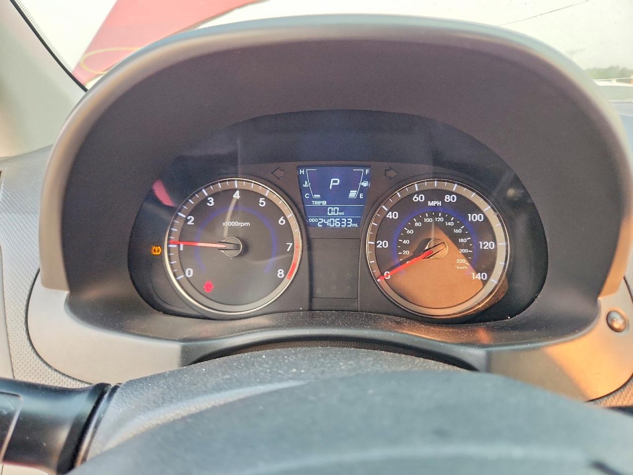 2013 Hyundai Accent Gls Красный vin: KMHCT4AE6DU310654