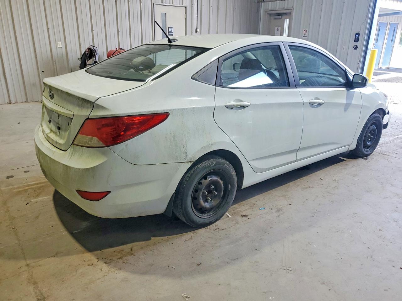 2013 Hyundai Accent Gls White vin: KMHCT4AE6DU323145