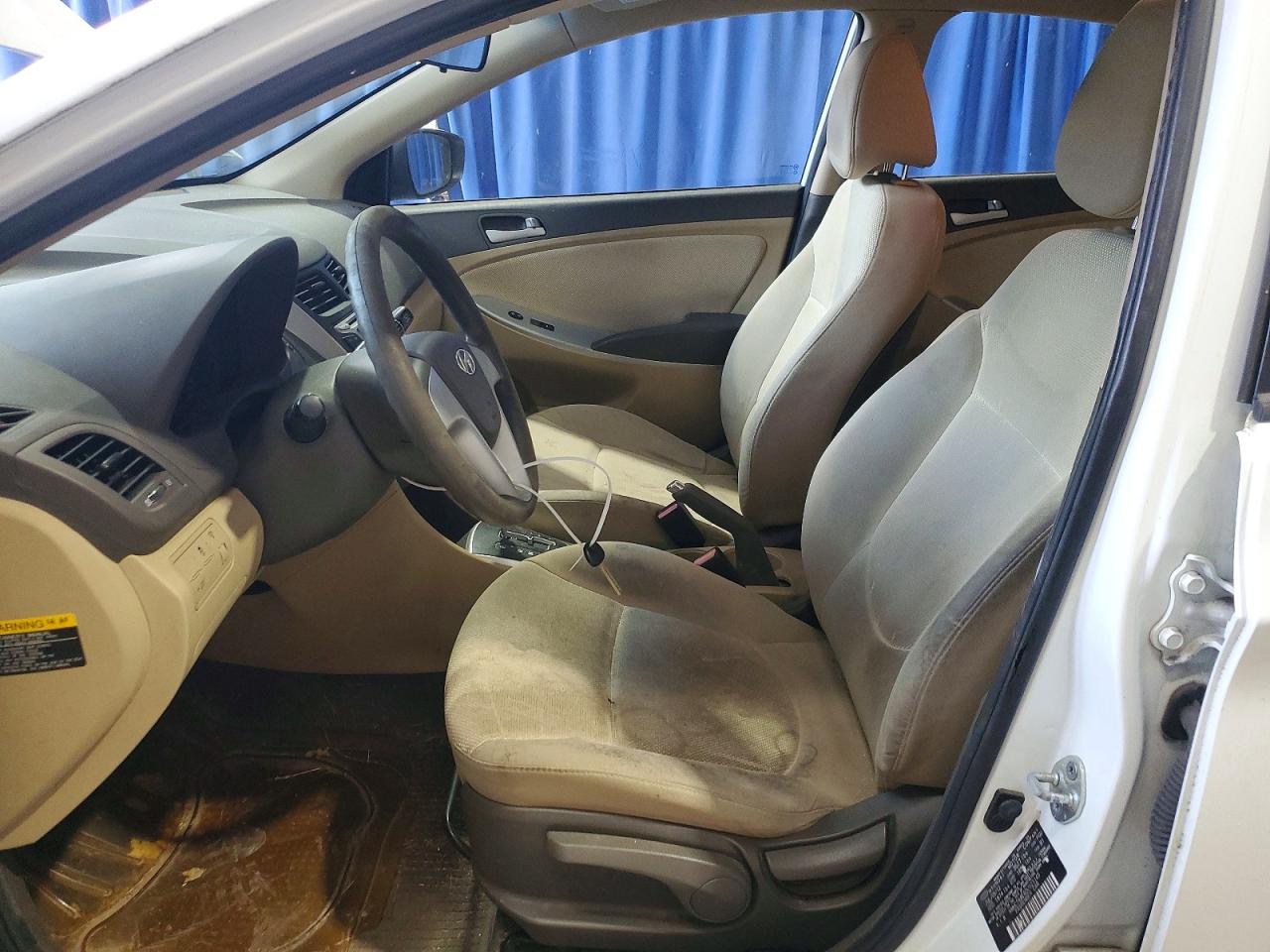 2013 Hyundai Accent Gls White vin: KMHCT4AE6DU323145