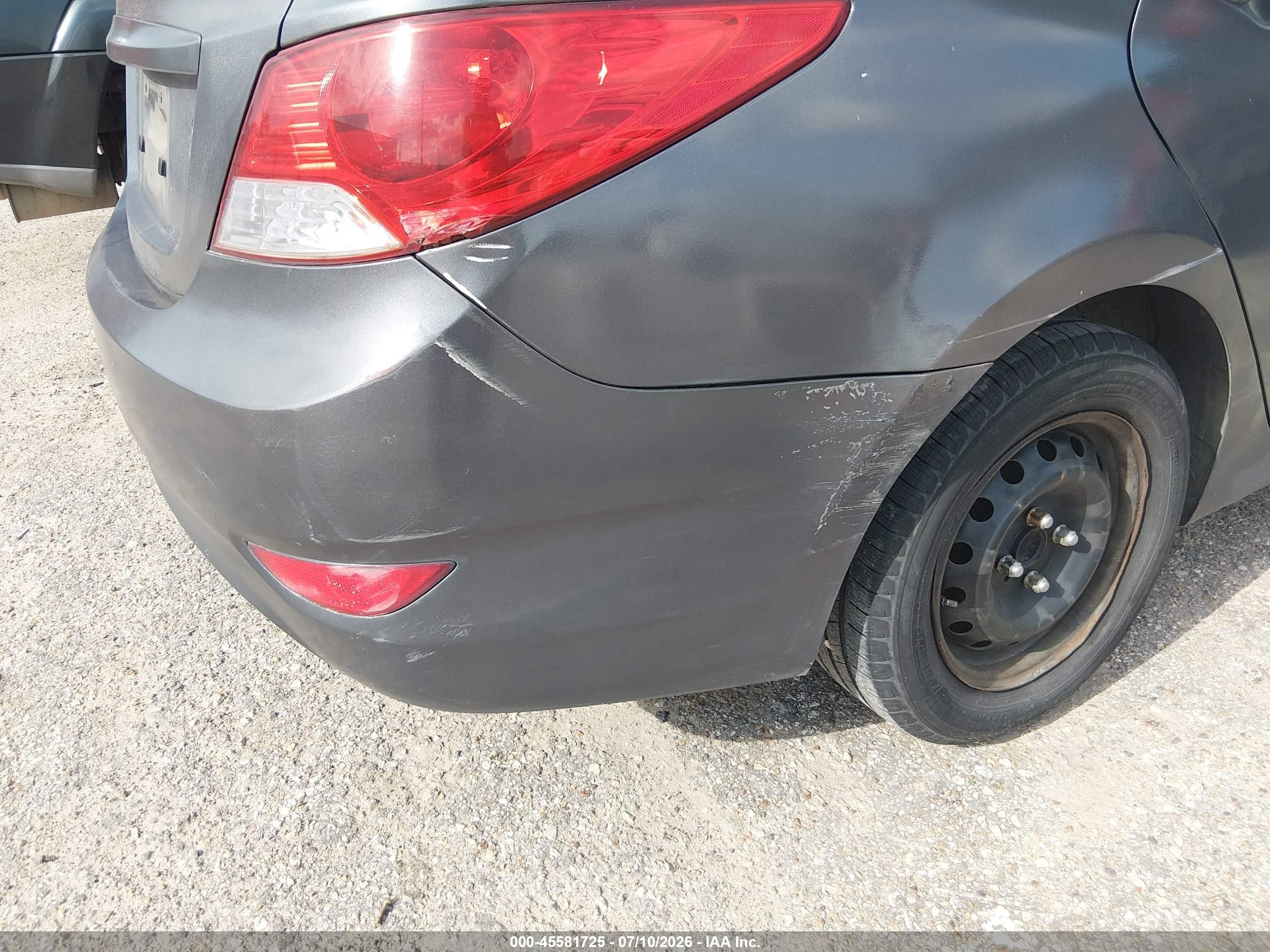 2013 Hyundai Accent Gls Серый vin: KMHCT4AE6DU349115