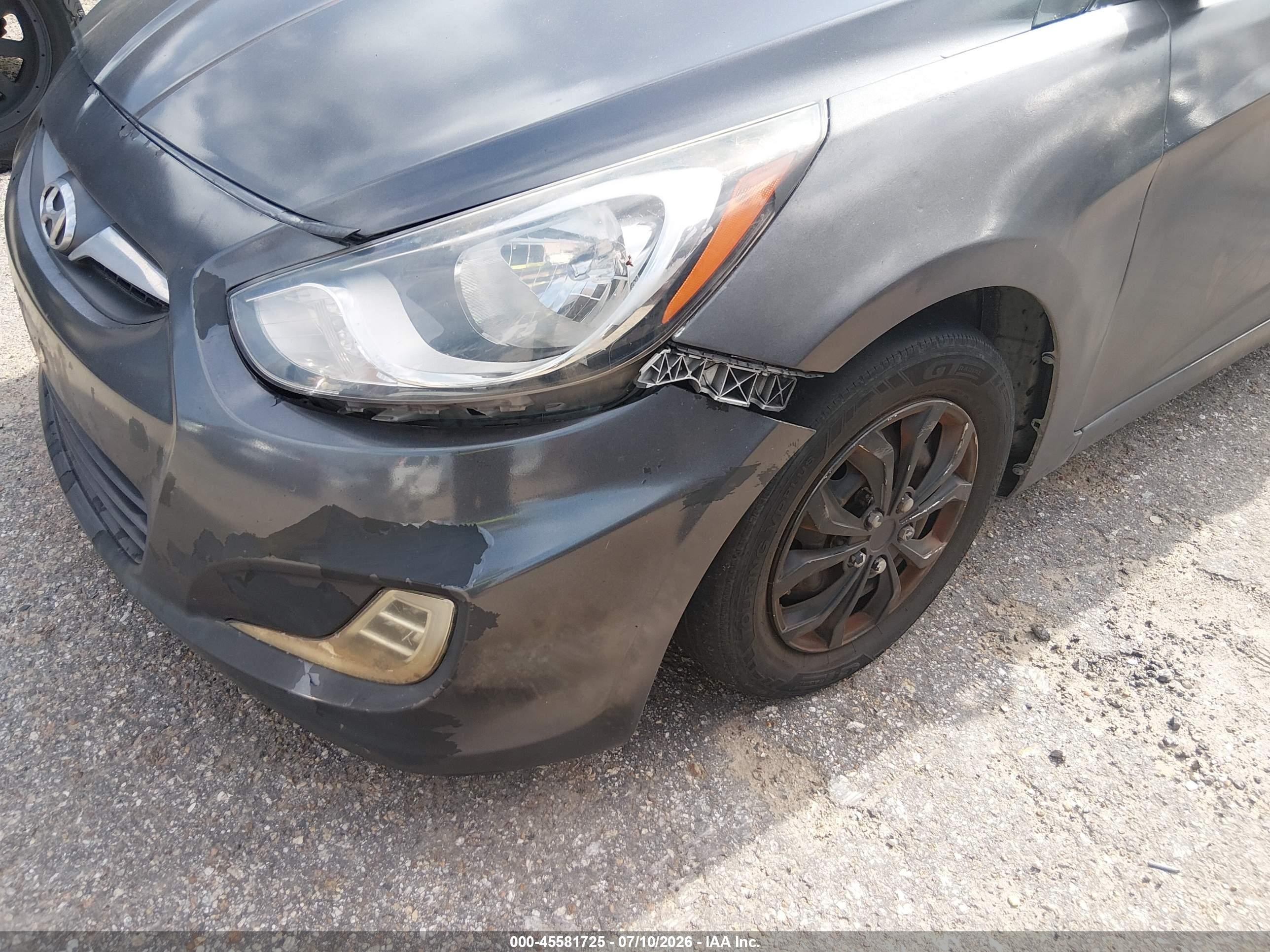 2013 Hyundai Accent Gls Серый vin: KMHCT4AE6DU349115